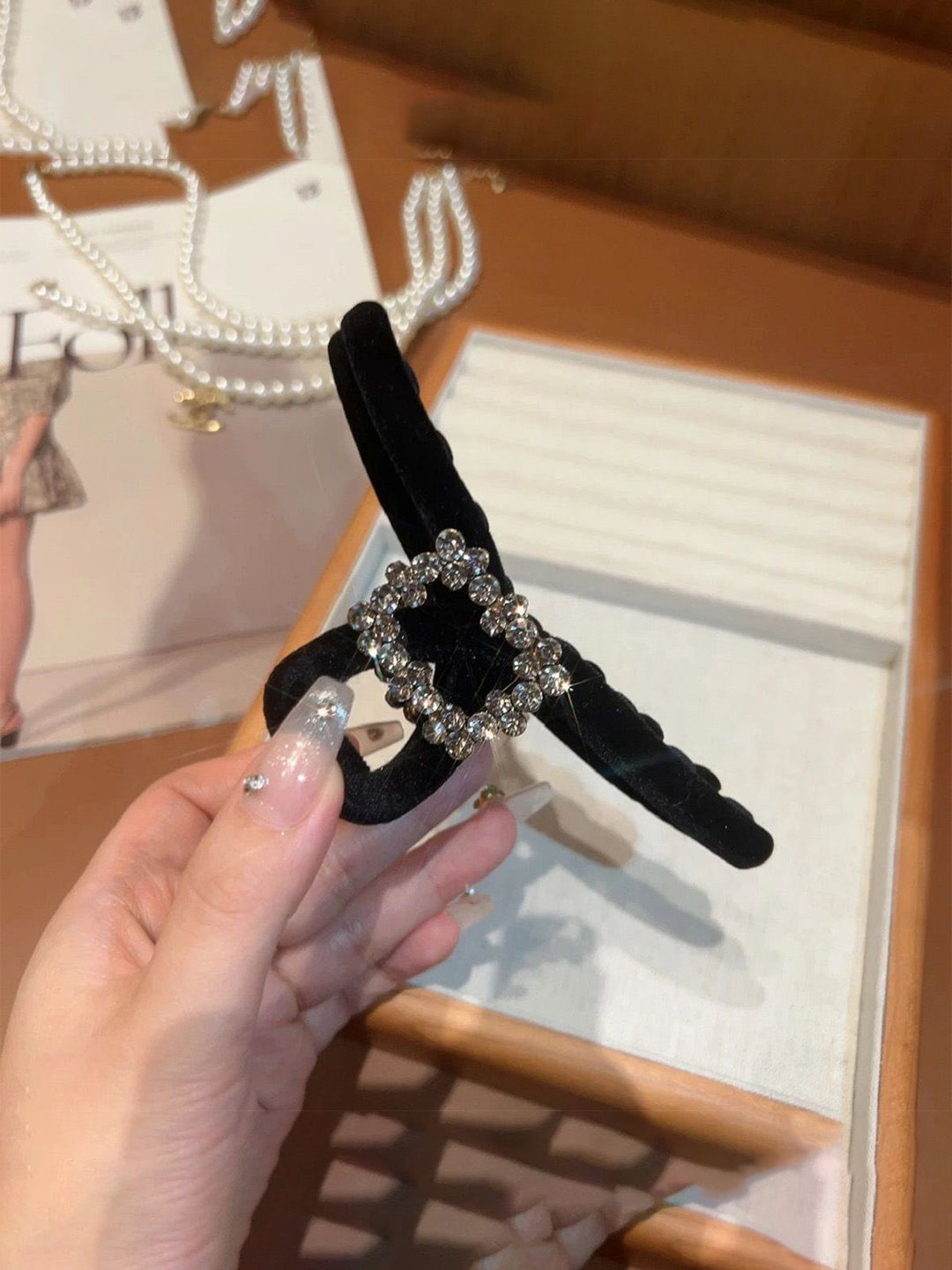 BAESD Women Embellished Matte Hair Claw Clips