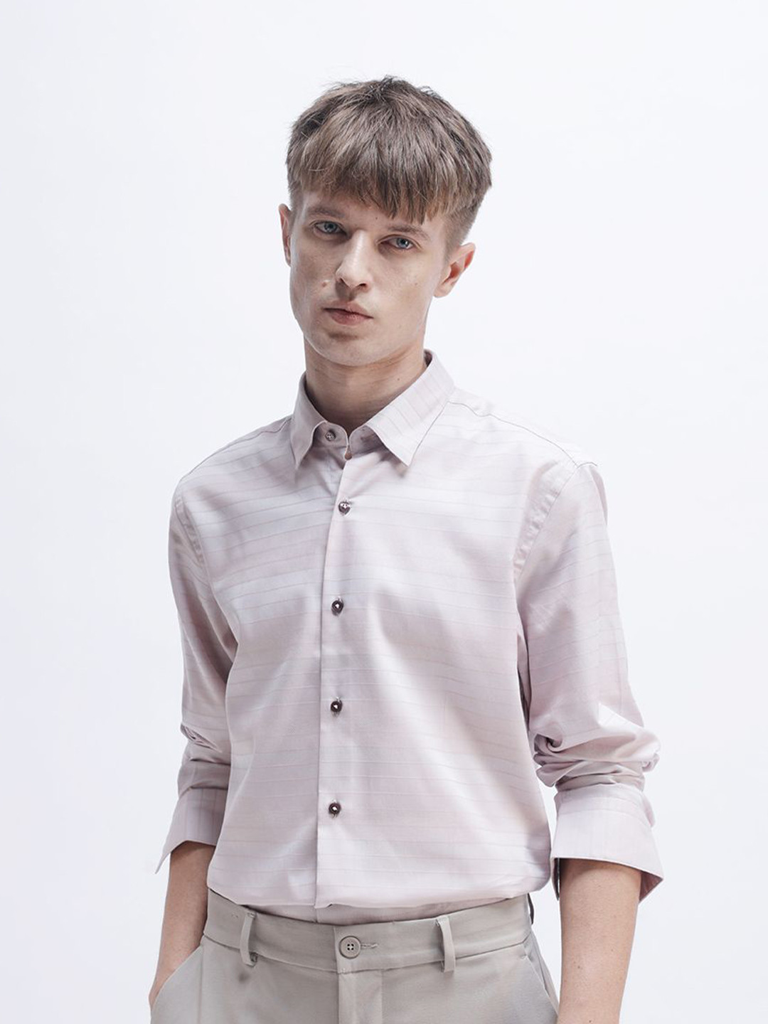 The Collection India Slim Garner Horizontal Striped Slim Fit Cotton Casual Shirt