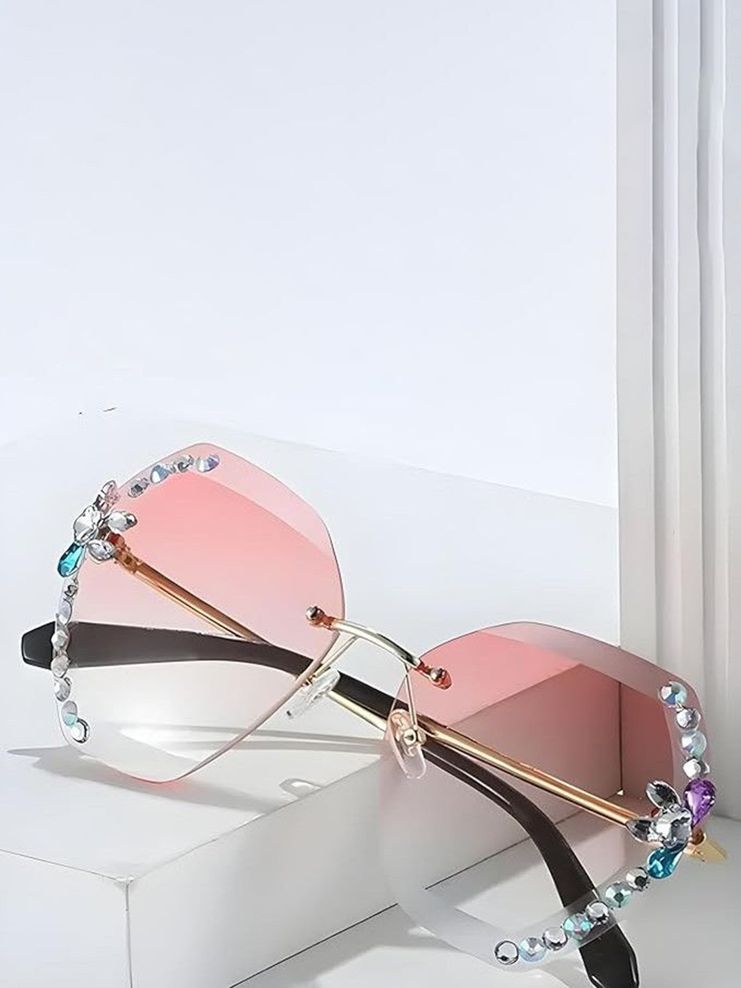 DEXENT COLLECTION Women Pink Lens & Gold-Toned Butterfly Sunglasses with