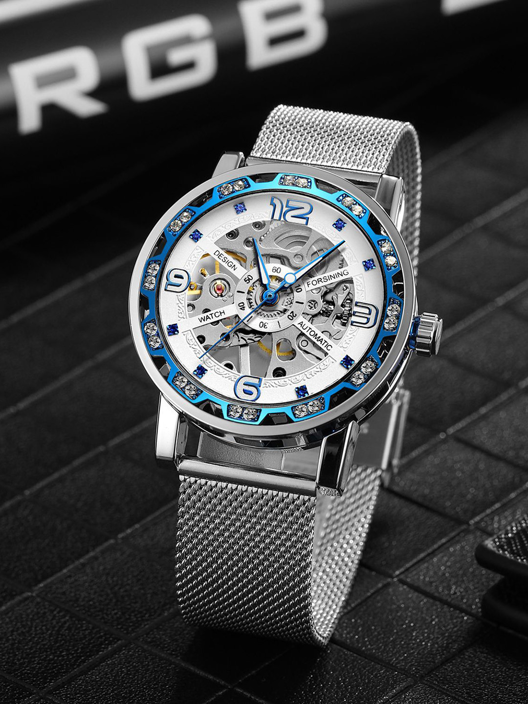 FORSINING Men Analog Watch with Round Dial & Leather Strap