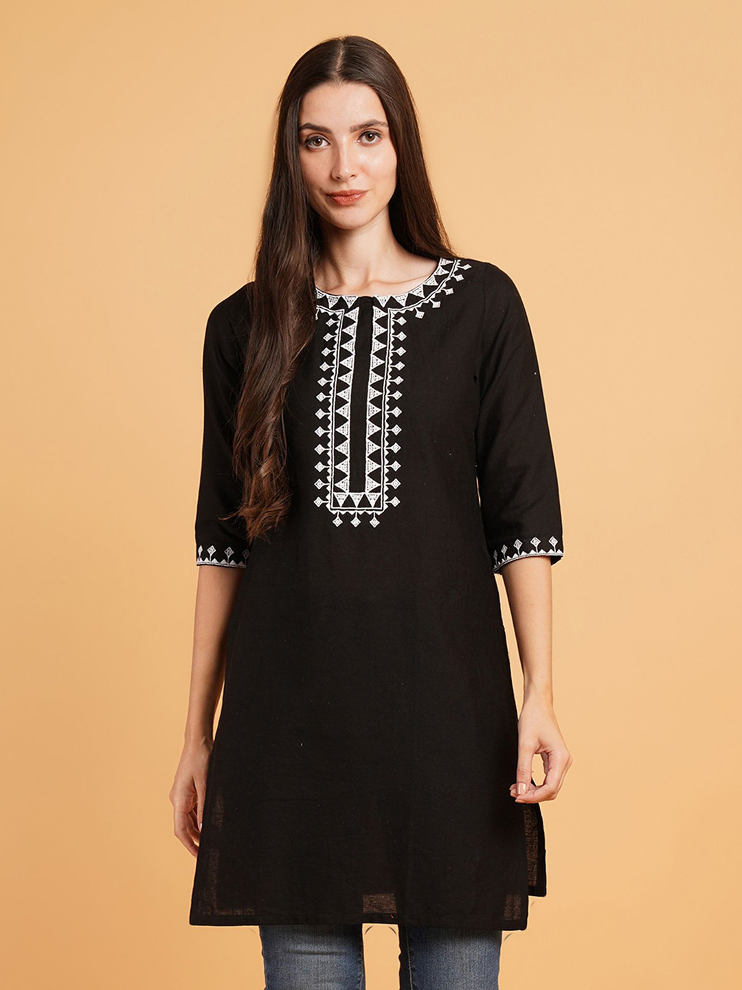 Ethic Glance Ethnic Motifs Embroidered V-Neck Gotta Patti Khadi Gotta Patti Kurti