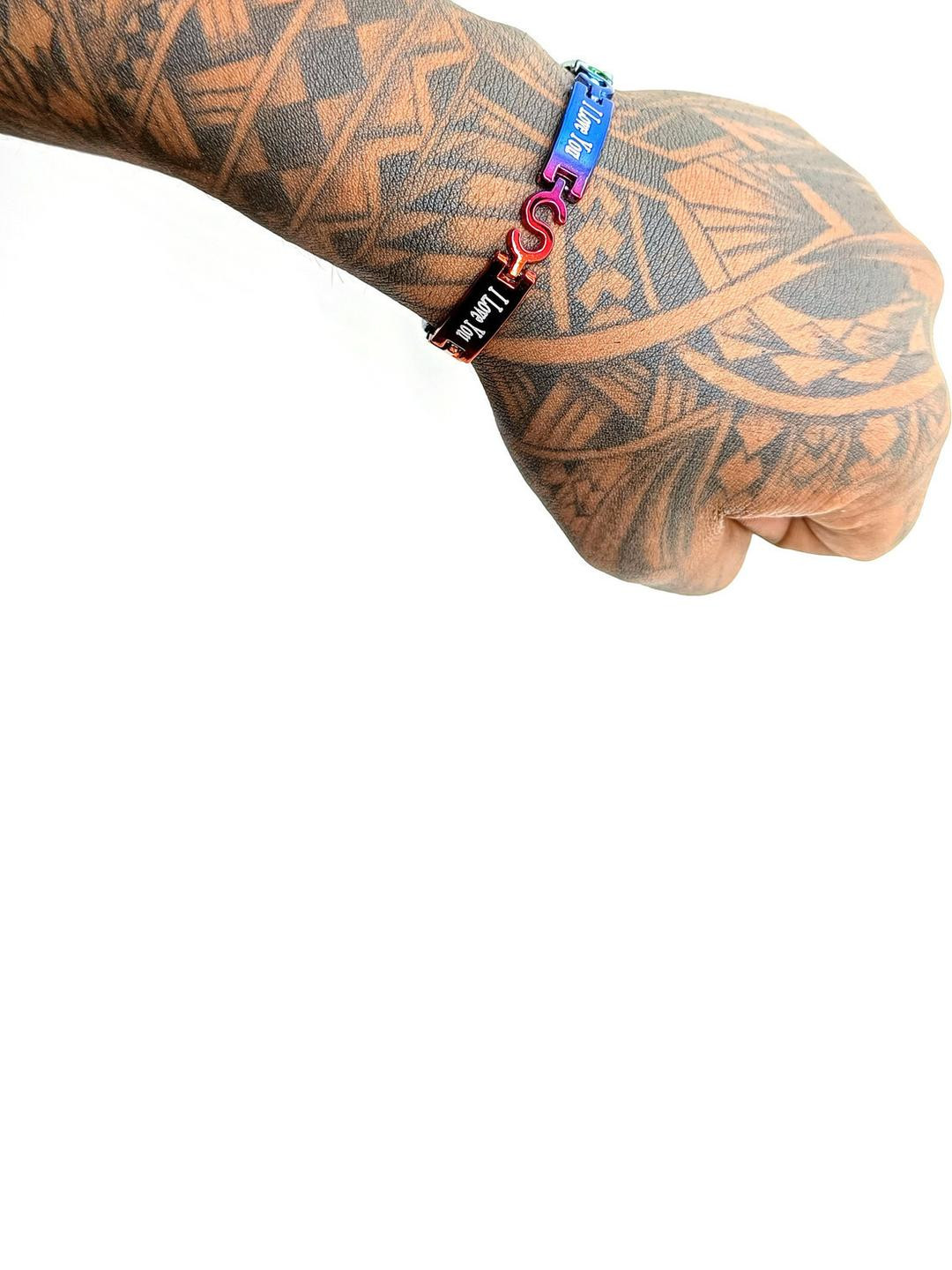 Dynamic Retail Global Men Multi Coloured Stainless Steel Gold-Plated Ethnic Link Bracelet