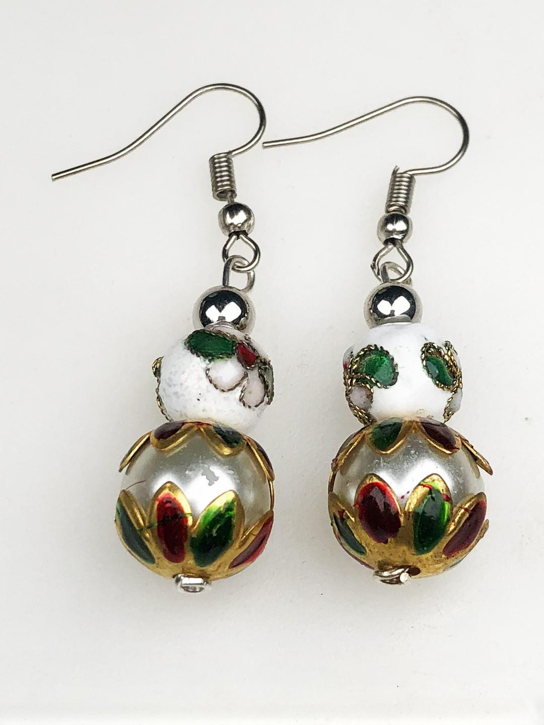 Handmade Natural Gemstone Elegant White Glas