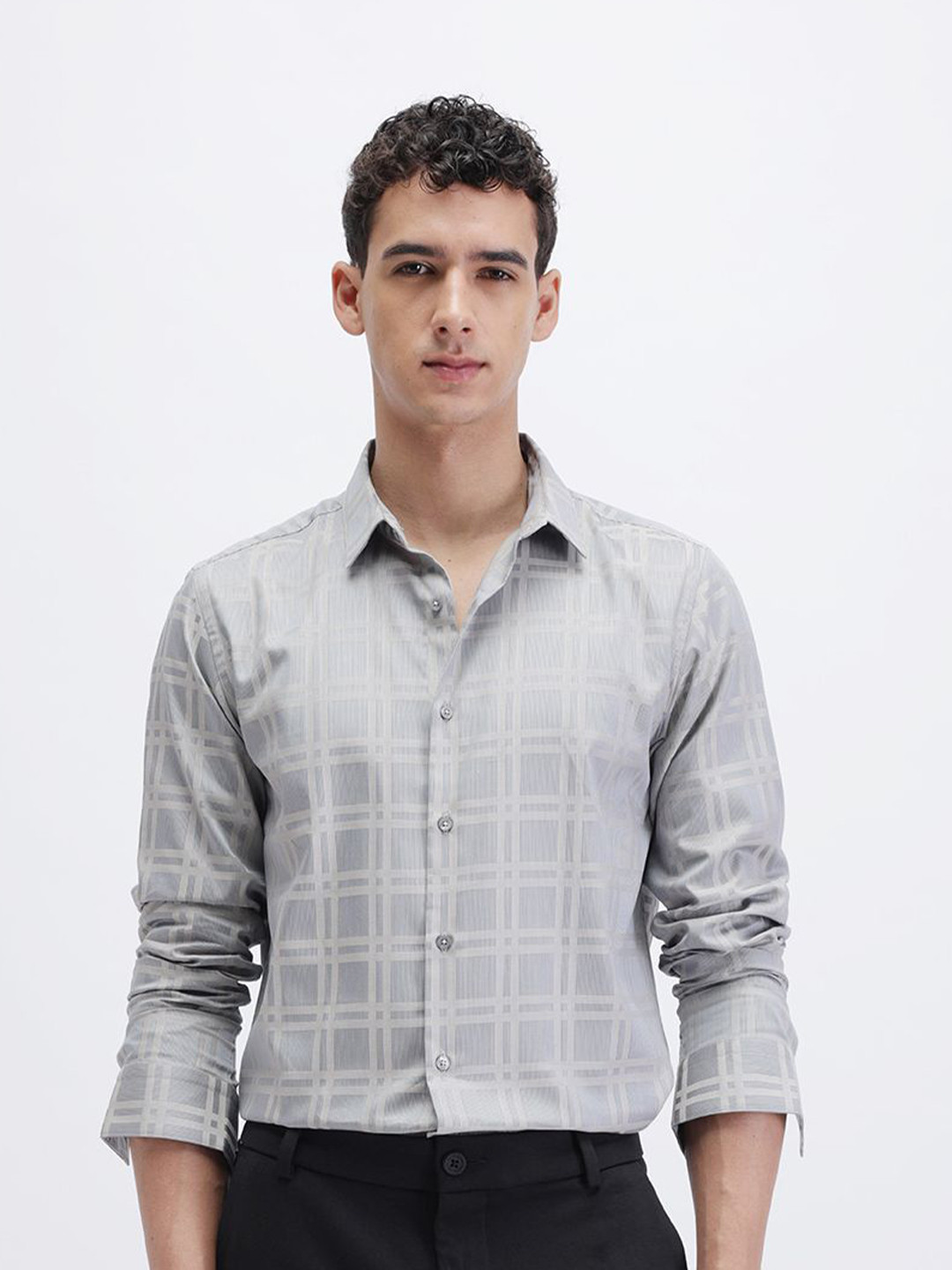 The Collection India Slim Gravity Checked Slim Fit Cotton Casual Shirt