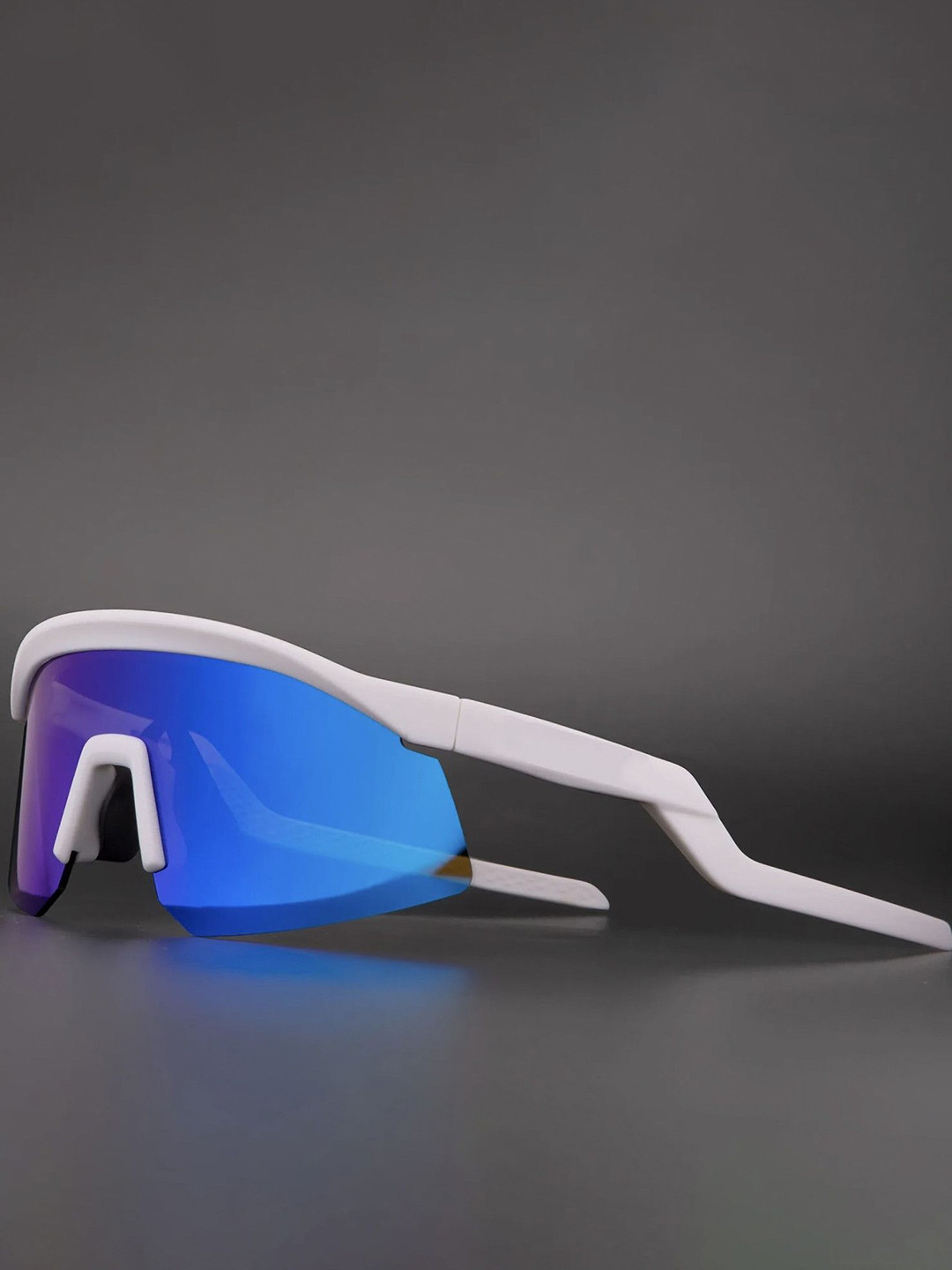 Eyedens Unisex Sports Sunglasses with UV Protected Lens Hydra_Sport_Wht-To-Blu_MK