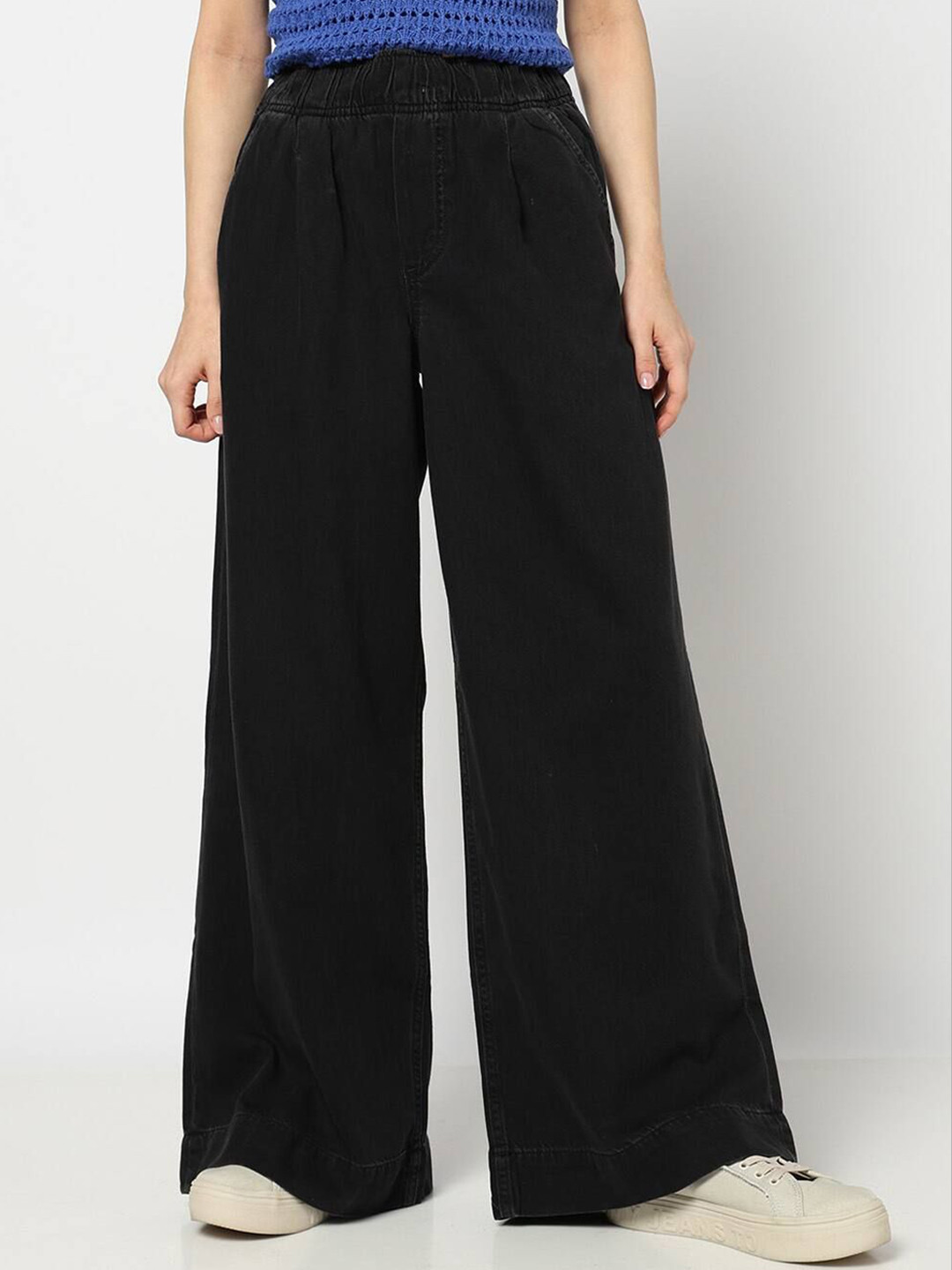 GAP Women Baggy Fit Mid-Rise Jeans