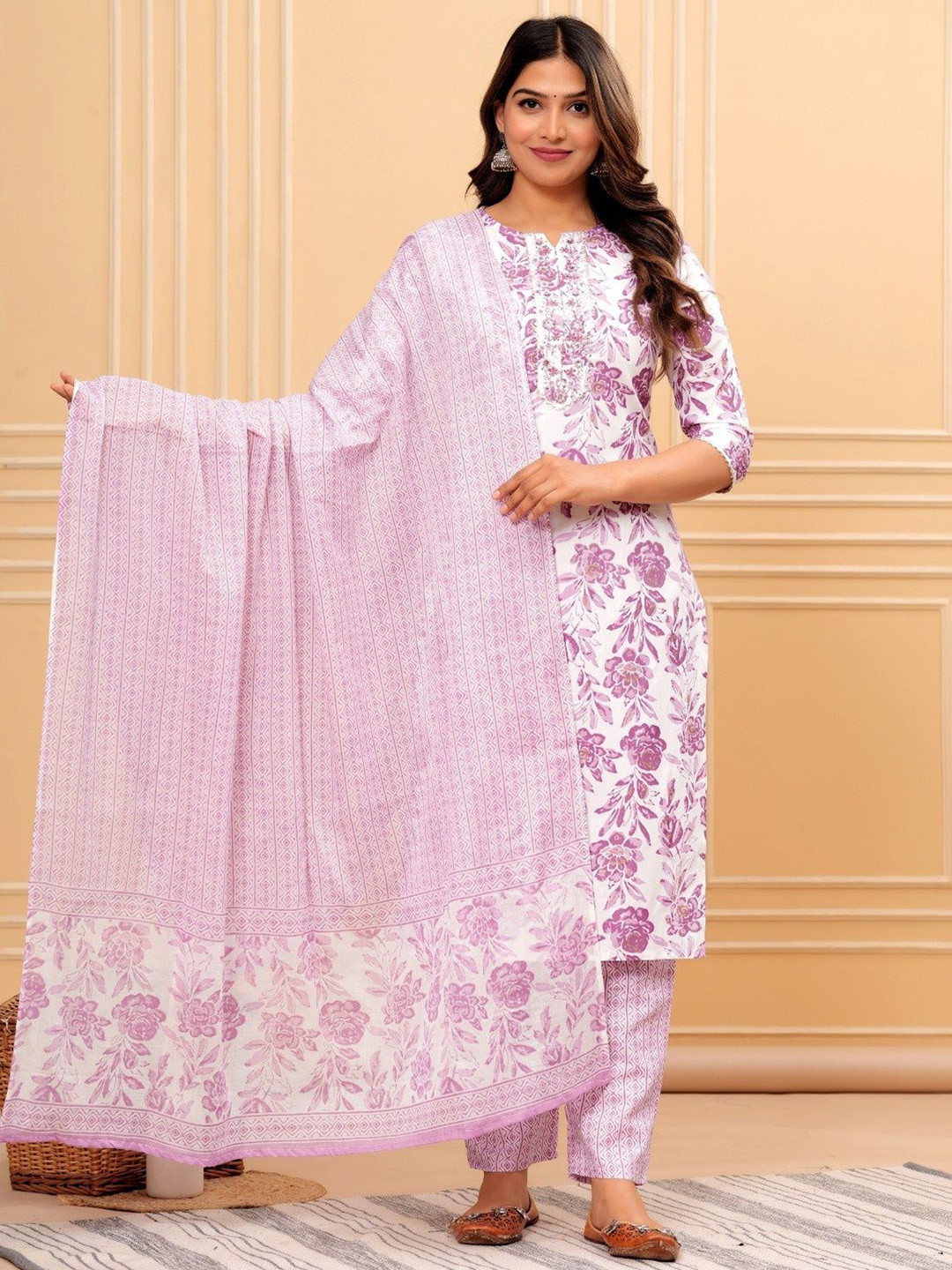 SHALIG Women Floral Printed Kurta with Pyjama & Dupatta