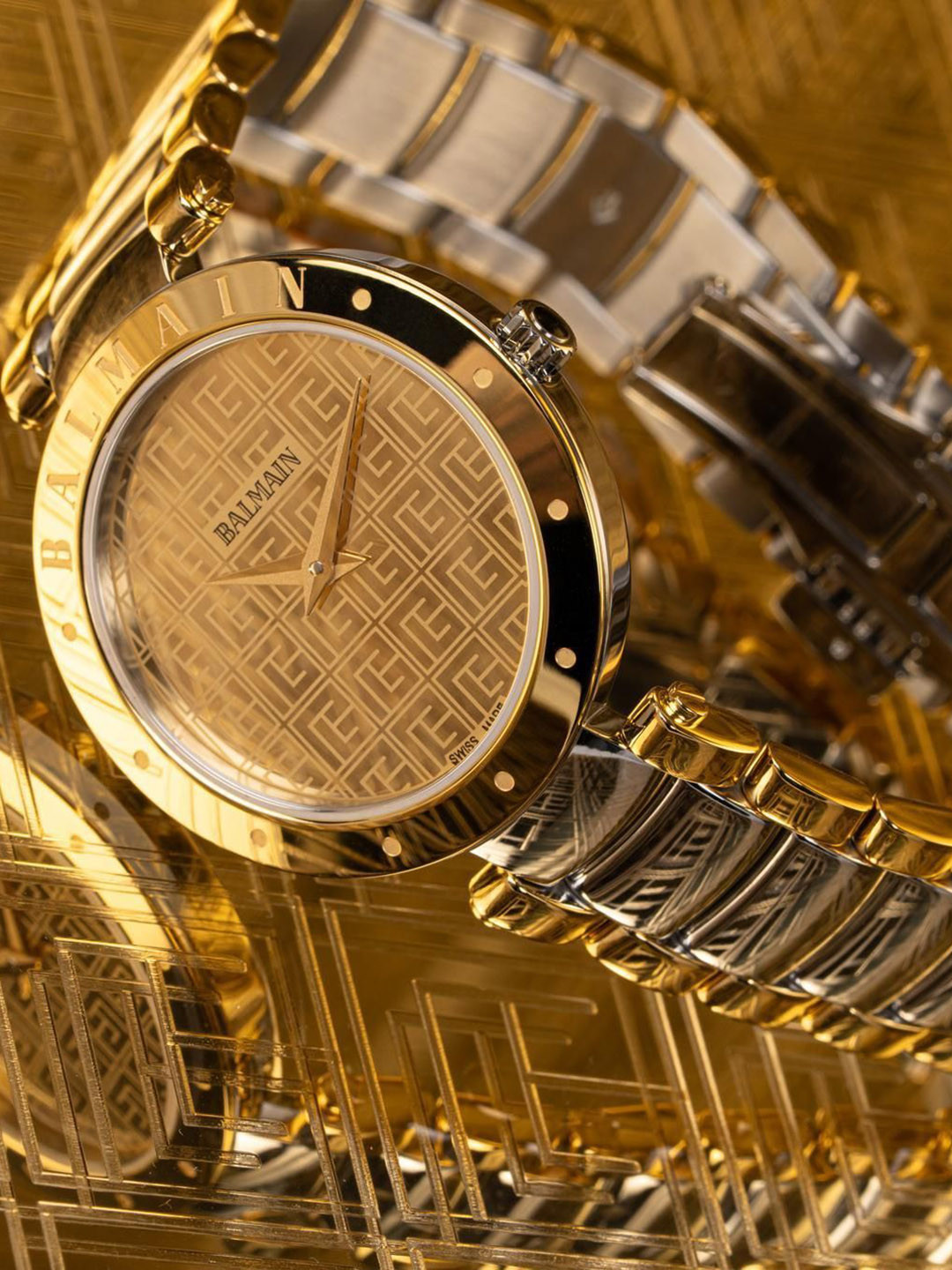 Balmain Bijou Women Dial & Stainless Steel Bracelet Style Straps Analogue Watch B42523927