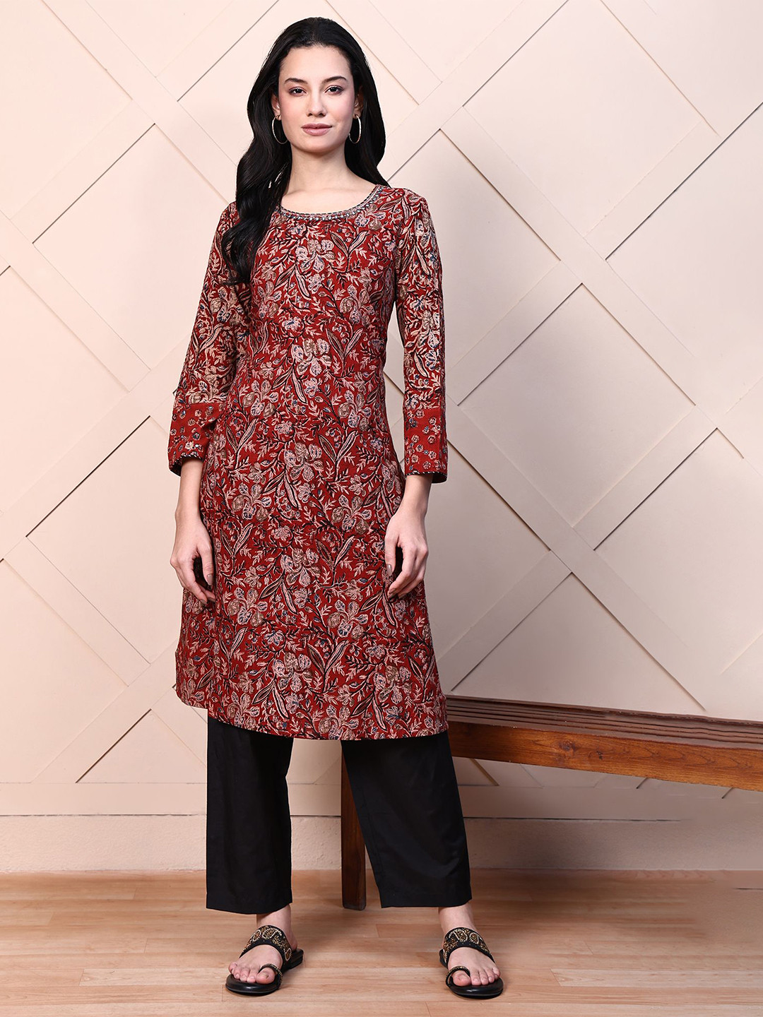 Folk Song Kalamkari Printed Round Neck Cotton Straight Kurta