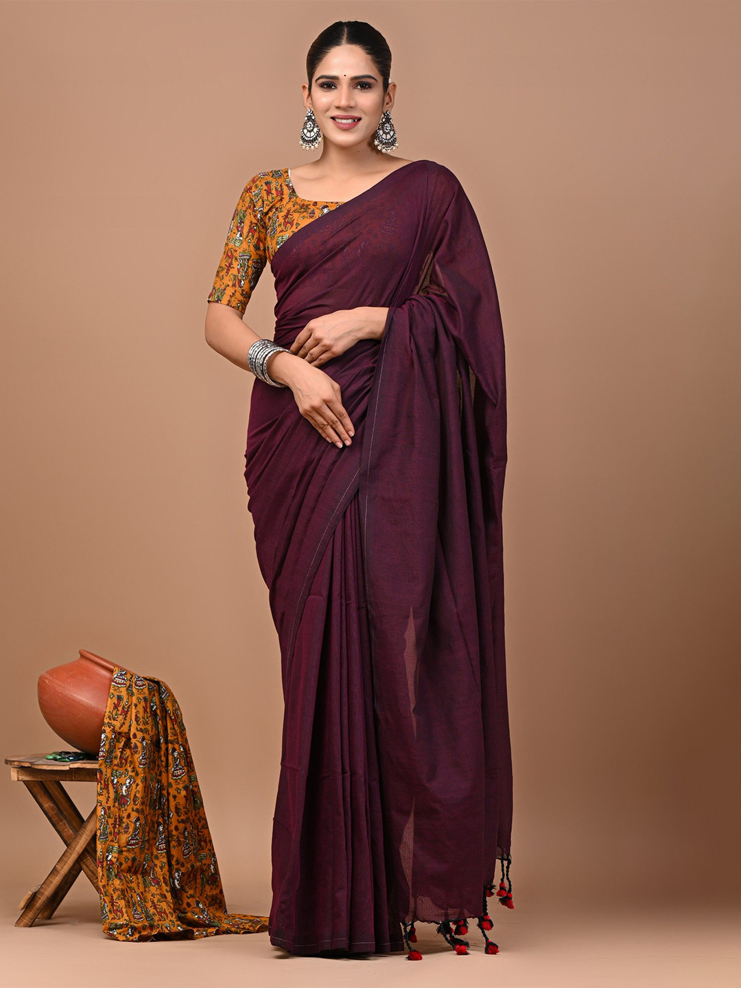 PALLO LATKE Women Solid Khadi Saree With Hand Block Printed Blouse
