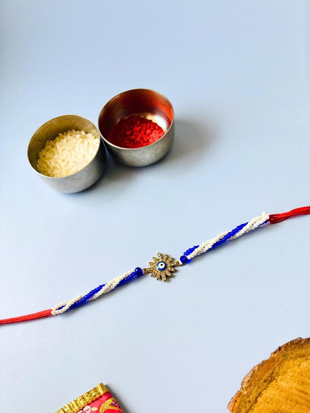 Tipsy closet Rakhi