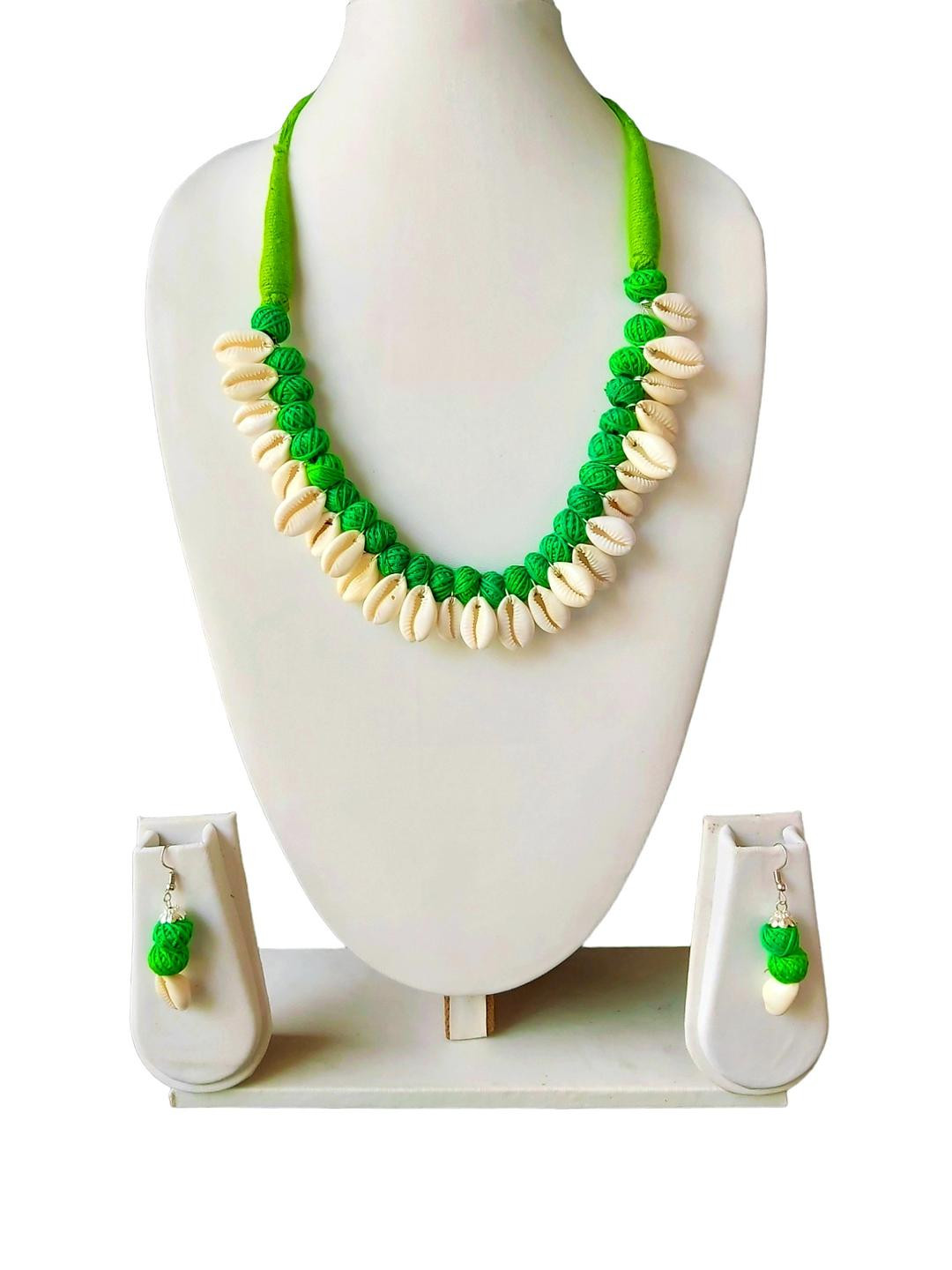 BONGO NARI BOUTIQUE  Women Cowry Jewellery Set