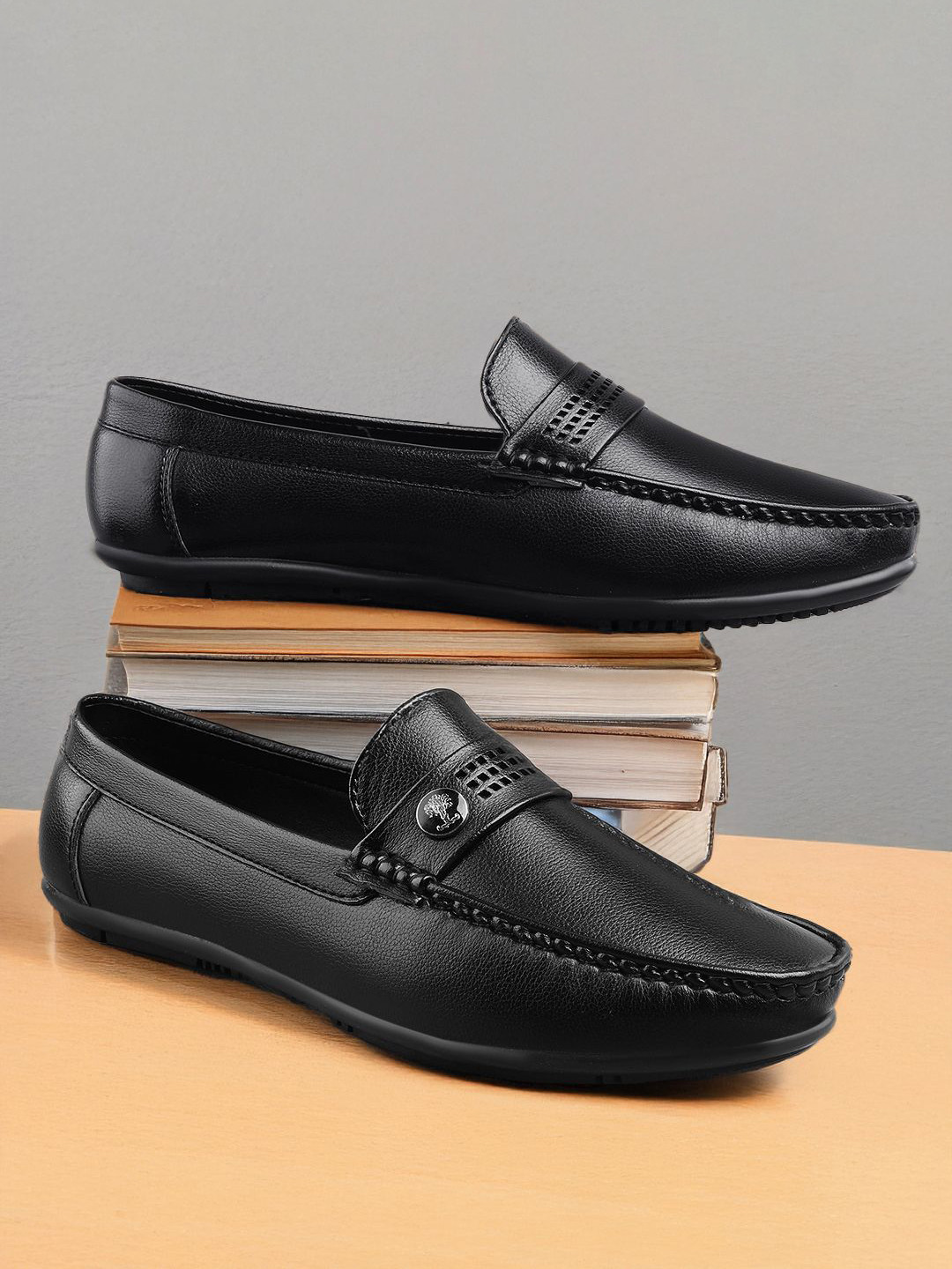 Thivim Men Leather Formal Loafers