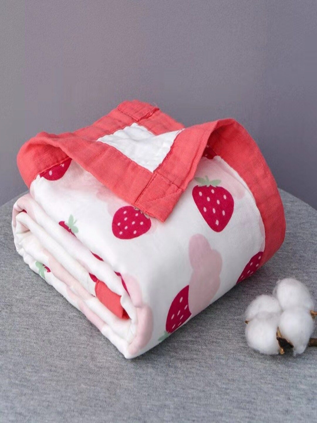 VoiDrop Kids Red & White Abstract Printed AC Room Cotton 500 GSM Blanket