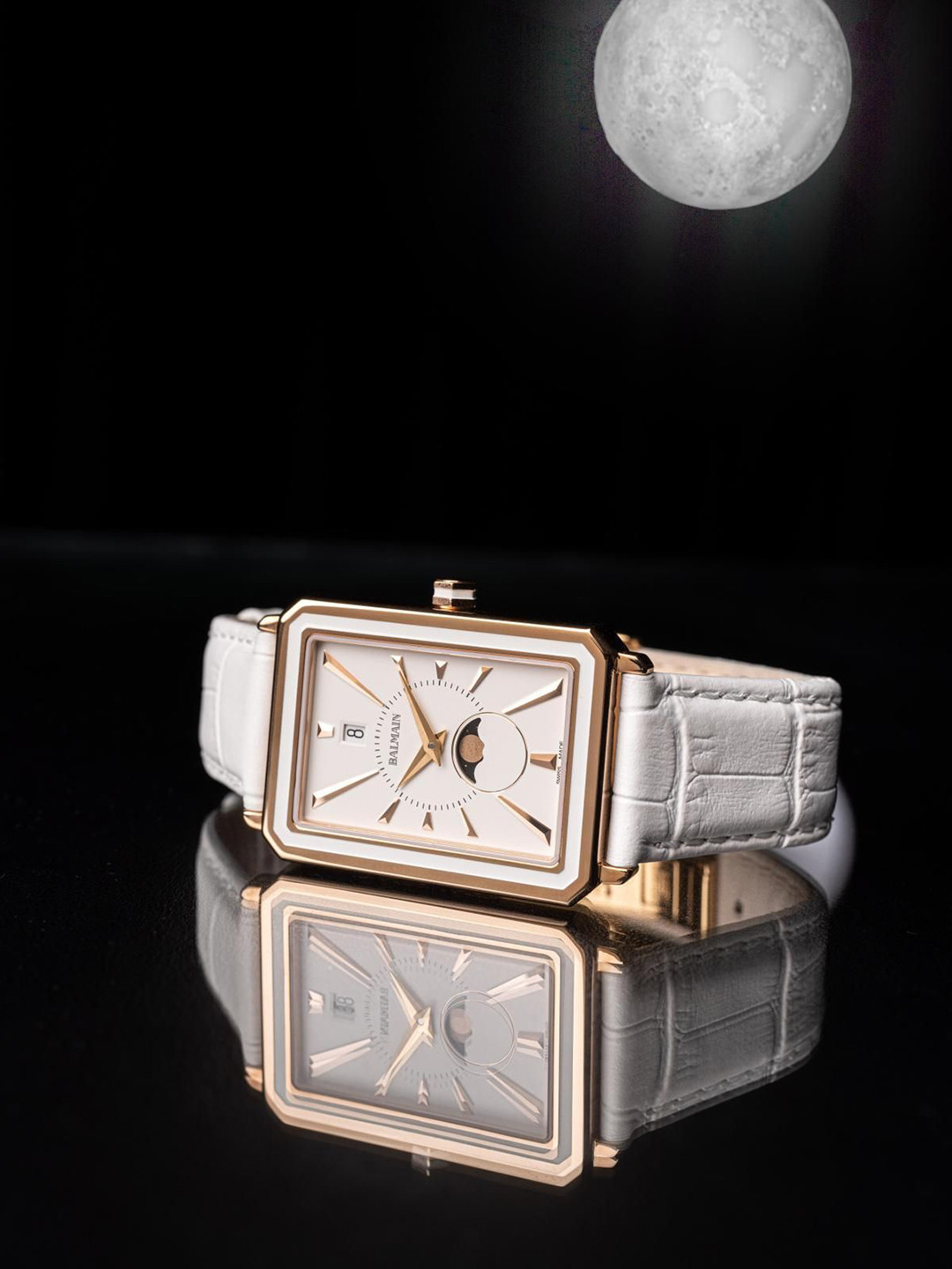 Balmain Women Dial & Leather Straps Analogue Watch B44132225