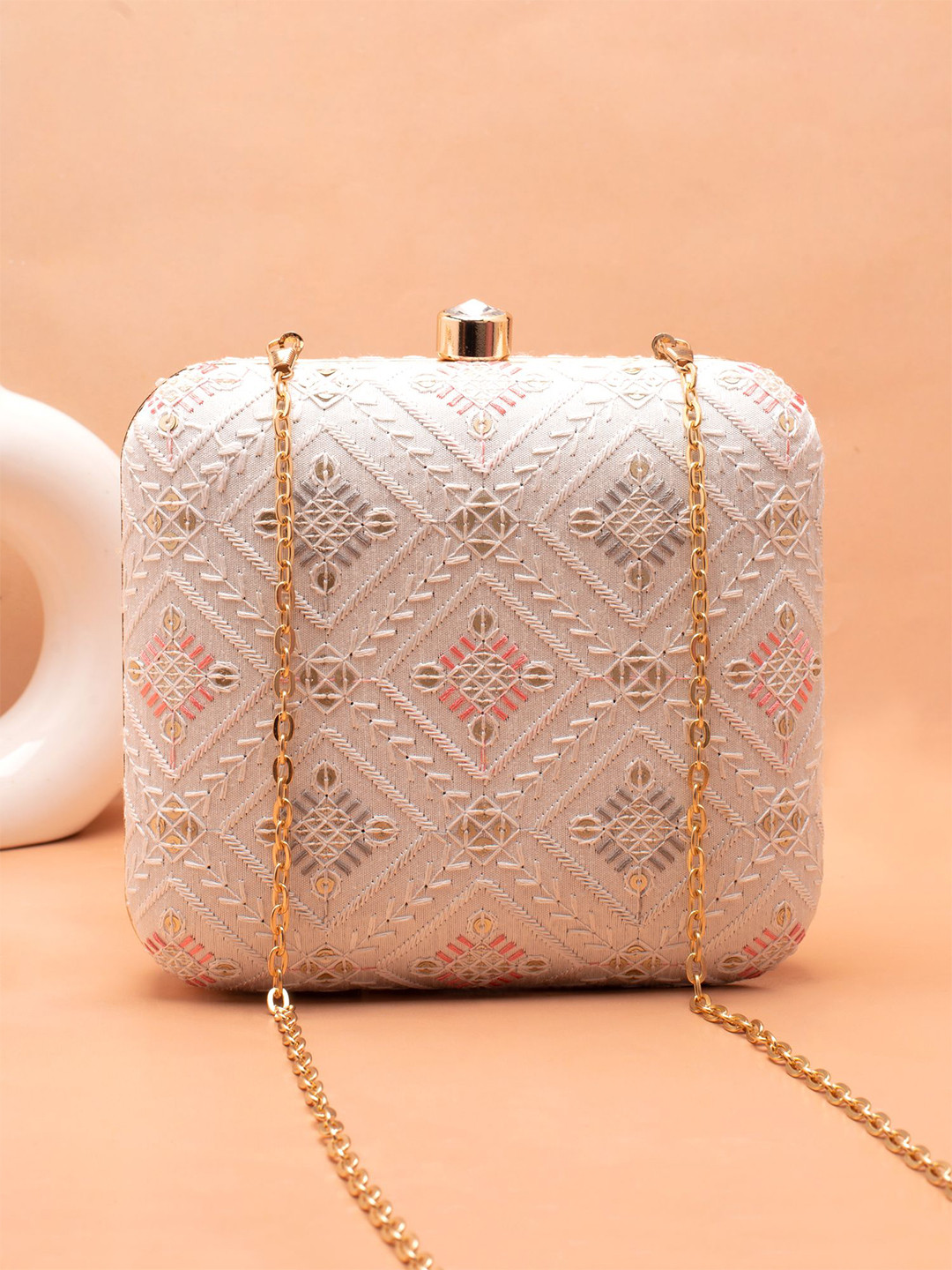 ARTKLIM Embroidered Thread Work Box Clutch With Sling Chain