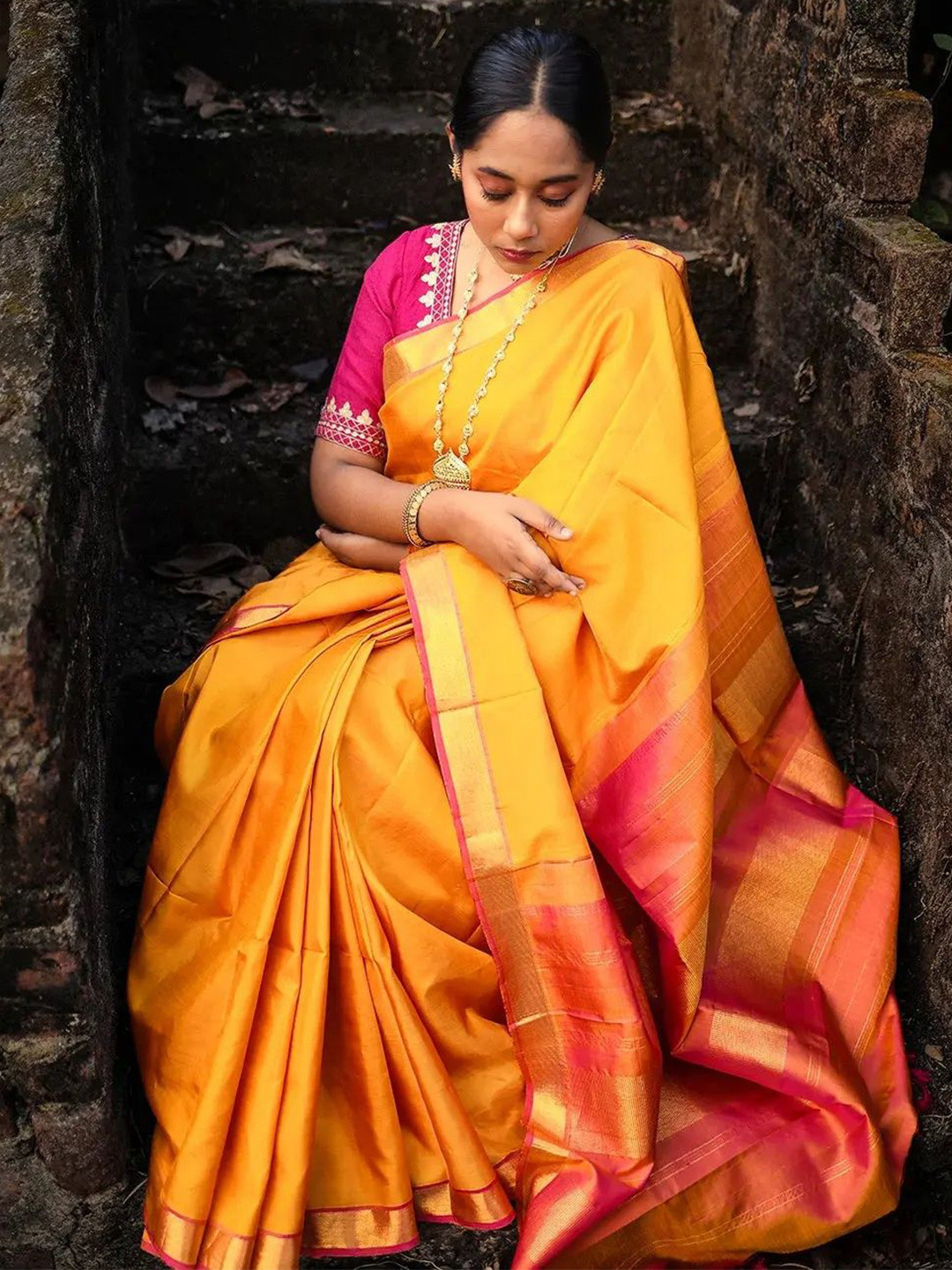 Sutra Art of Clothing Zari Saree