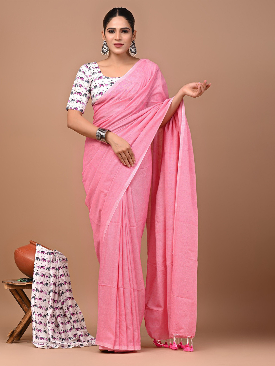PALLO LATKE Solid Saree With Hand Block Printed Blouse