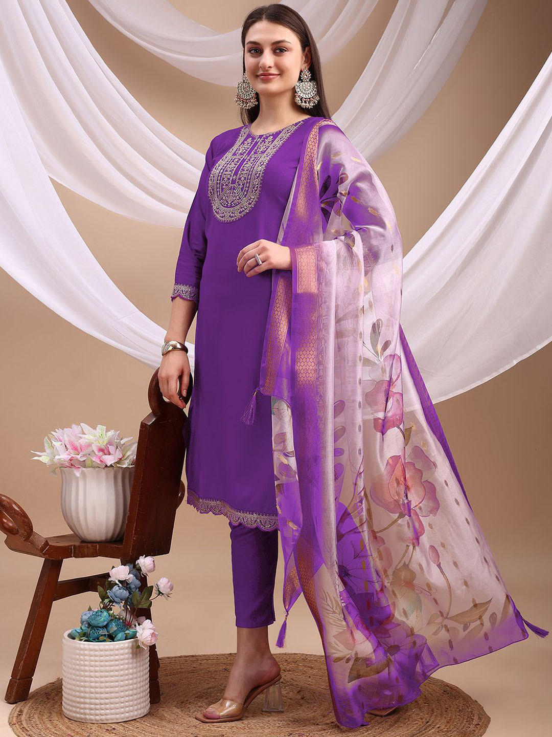 PATBRO Floral Yoke Design Sequinned Straight Kurta With Trousers & Dupatta