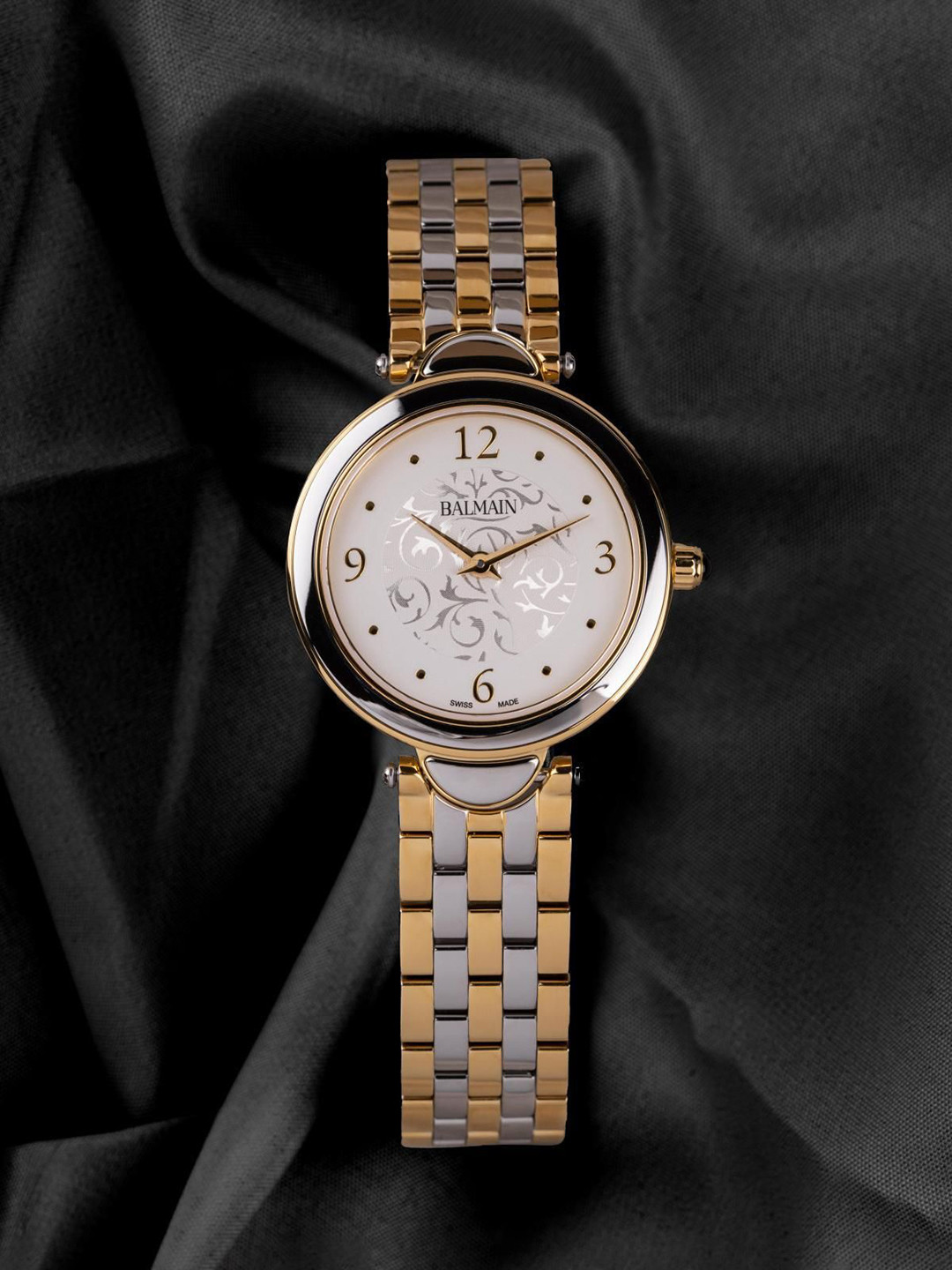 Balmain Women Textured Dial & Stainless Steel Straps Analogue Watch B81523914