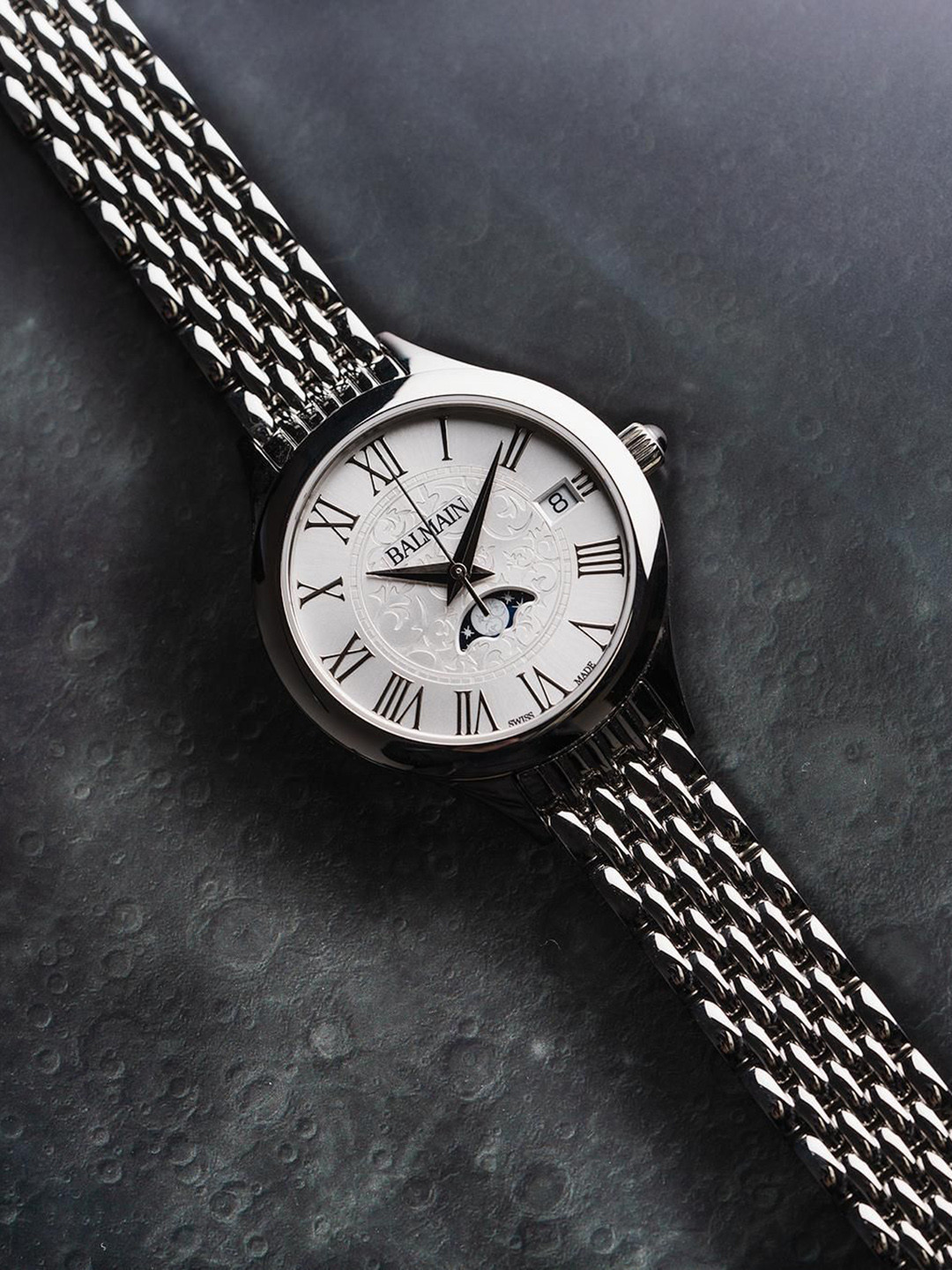 Balmain Women Dial & Stainless Steel Bracelet Style Straps Analogue Watch B49113312