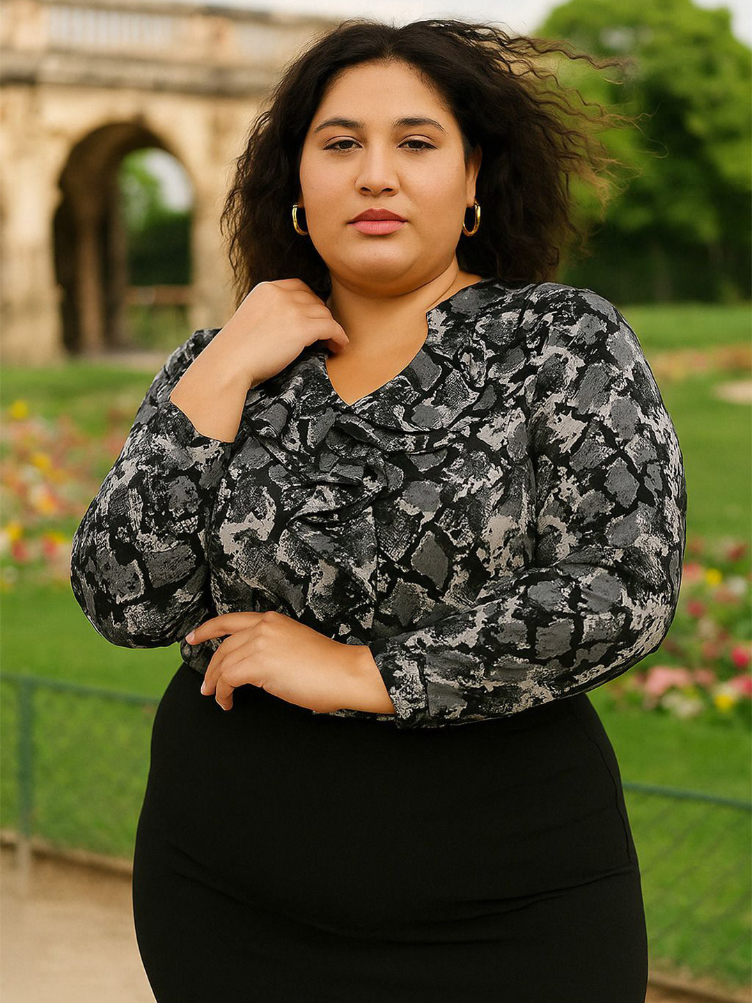 La Zoire Women Plus Size Printed V-Neck Ruffles Georgette Top