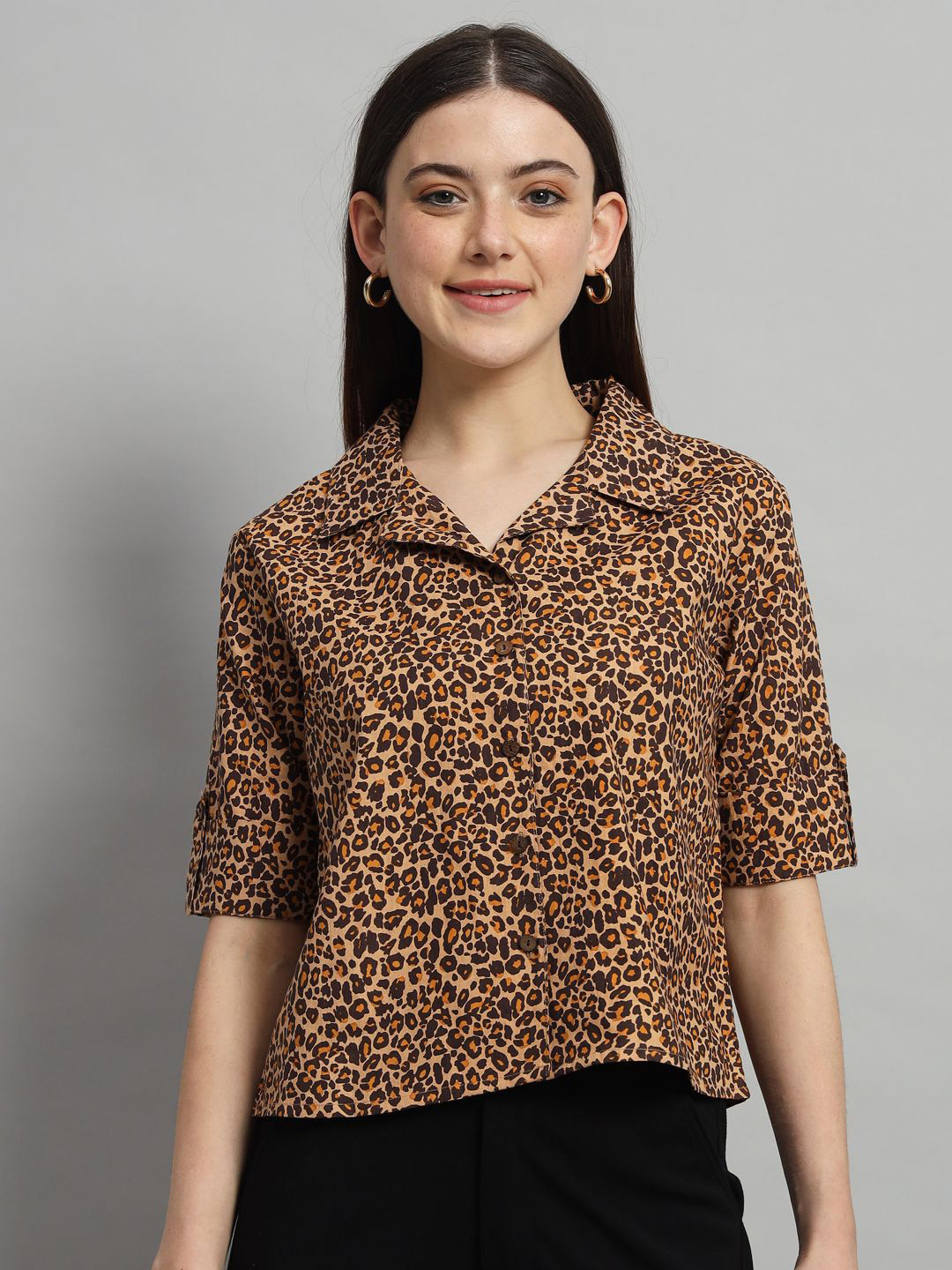 Ravaiyaa Women Animal Printed Crop Casual Shirts