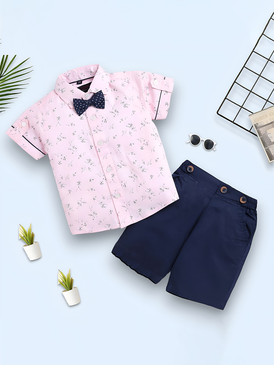 ULTRINA Kids Printed Bow Tie Shirt With Shorts