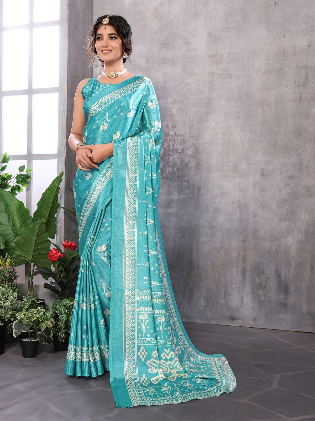Lookmark Floral Tussar Silk Saree