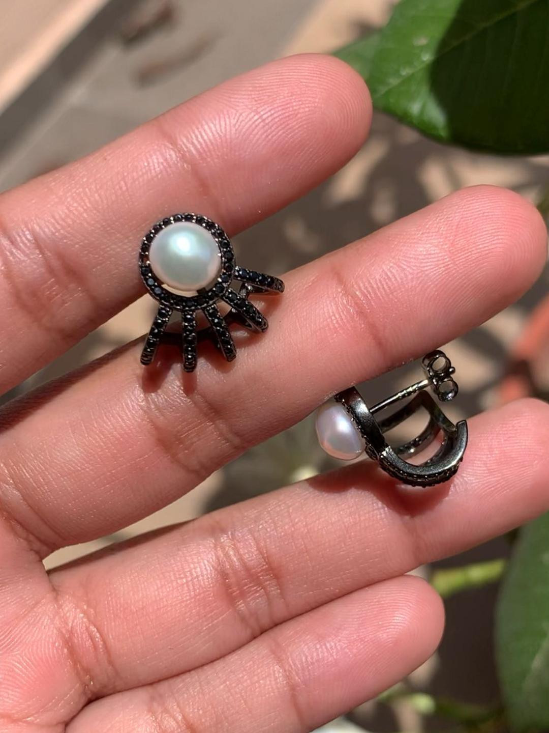 Fresh Water Pearl Crown Earrings on Pure 925 Silver (Black Rhodium)