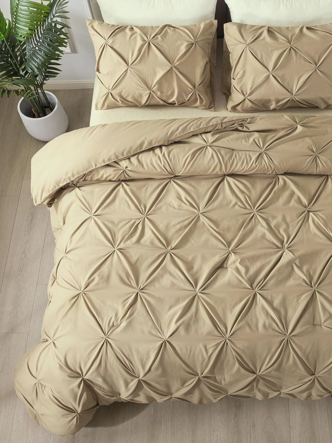 THE WHITE MOSS Taupe Geometric 160 TC Pure Cotton King Bedsheet Set 2.54 m x 2.28 m