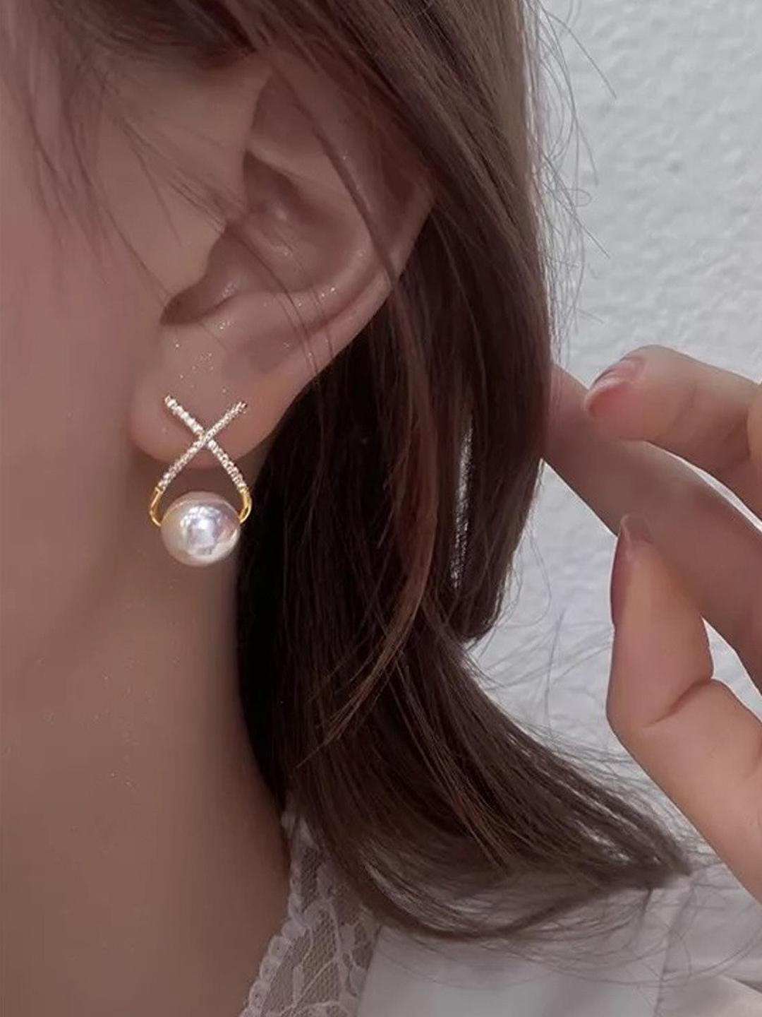 TheVineGirl Korean Diamond Cross Pearl Stud Earrings 2 Pcs/Set