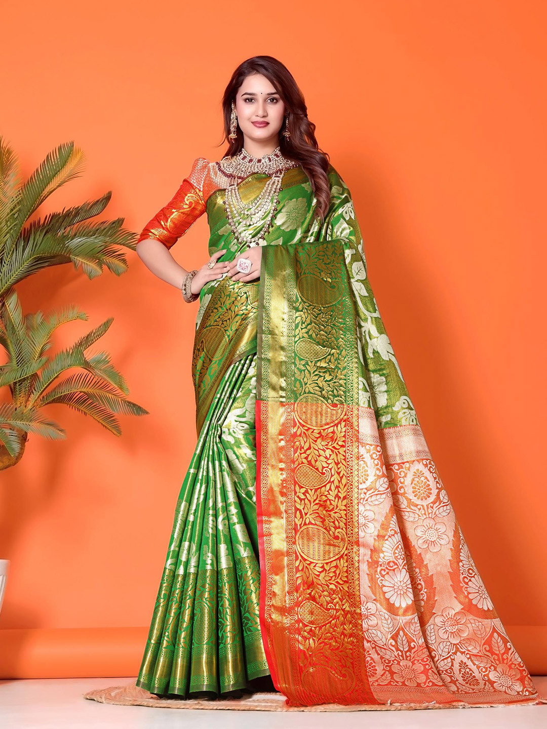 JAY FASHION Woven Design Zari  Saree with an unstitched blouse piece