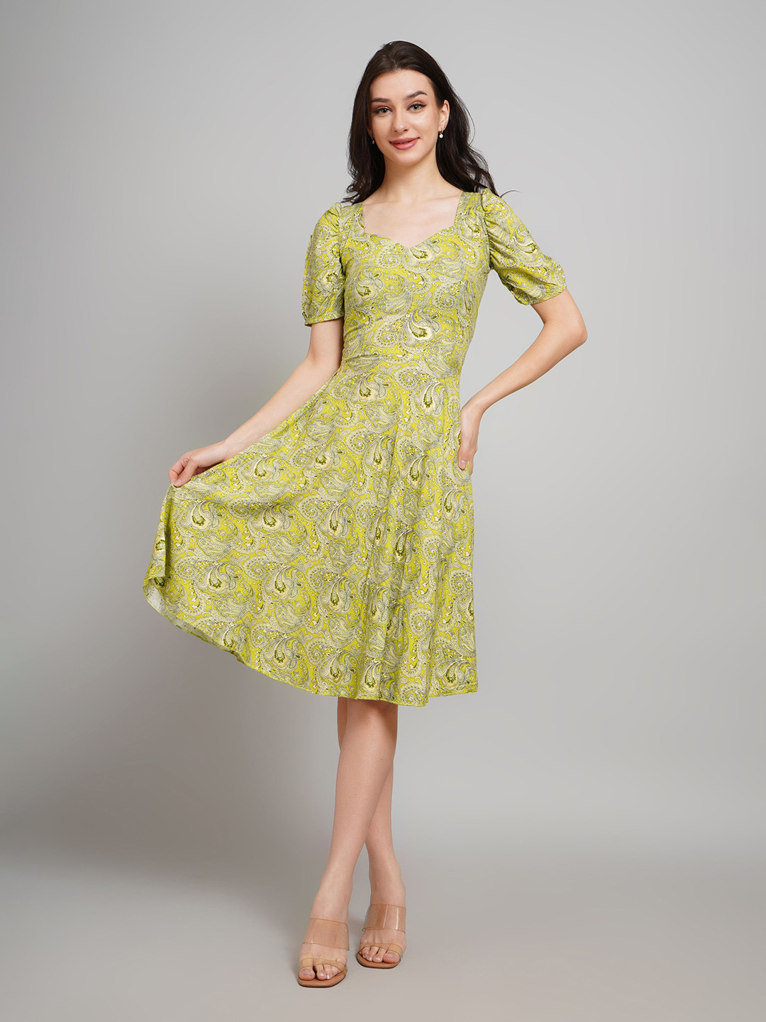 Gora Glama Women Floral Print Sweetheart Neck Puff Sleeve A-Line Dress