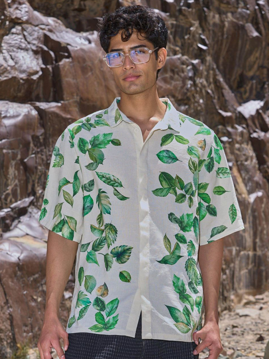 Dash and Dot Relaxed Leaf Printed Short Sleeves Shirt