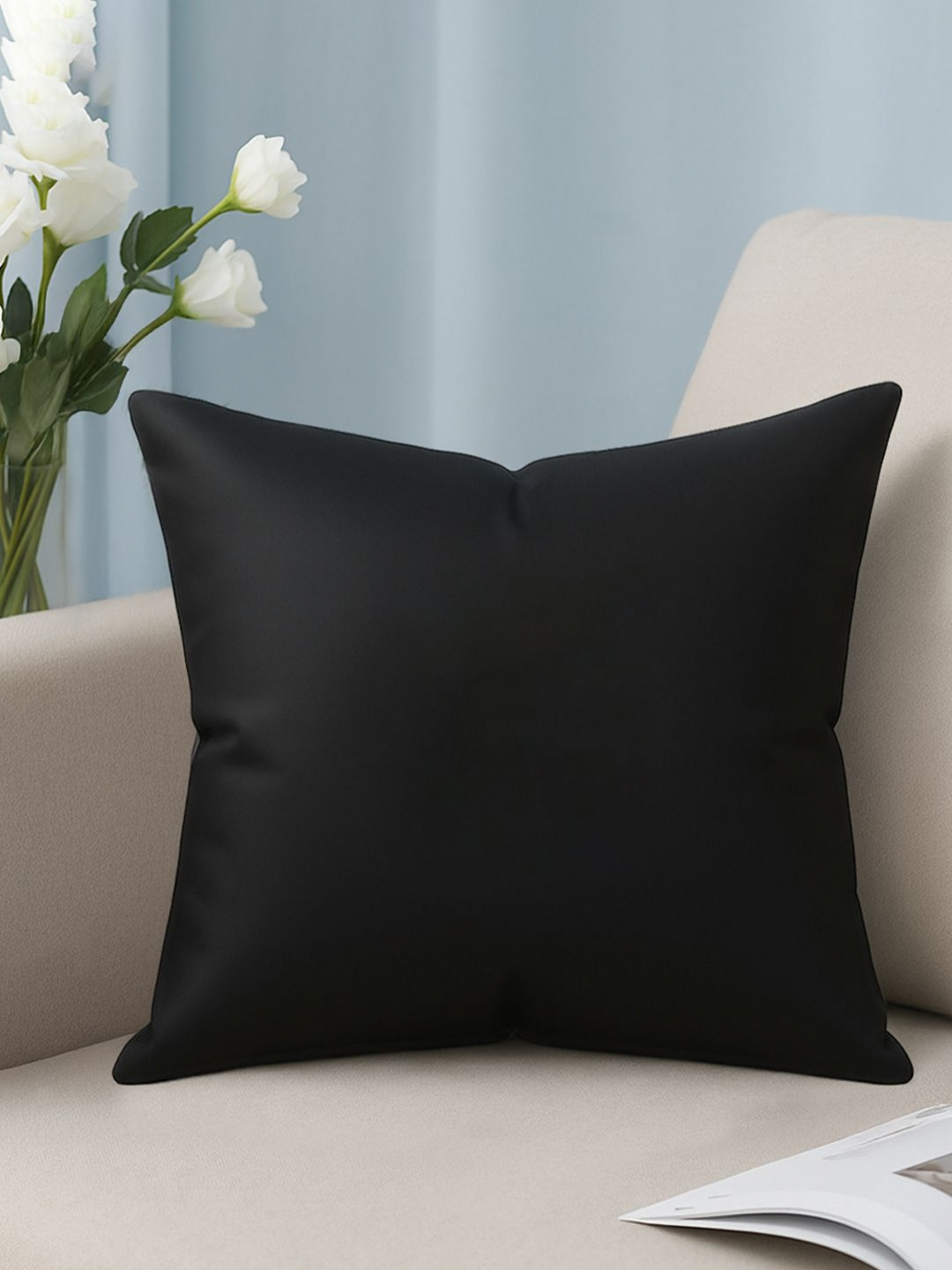 Aura Black Square-Shaped Microfiber Pre-Filled Cushion