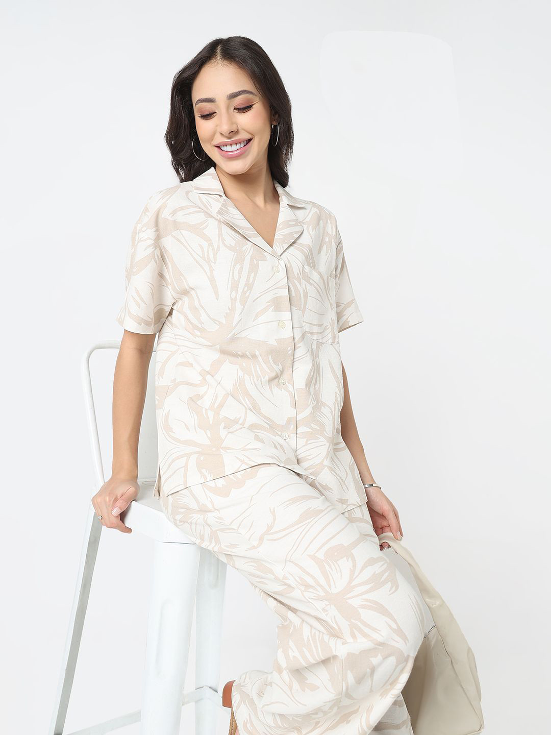 R&B Women Floral Printed Lapel Collar Shirt Style Top