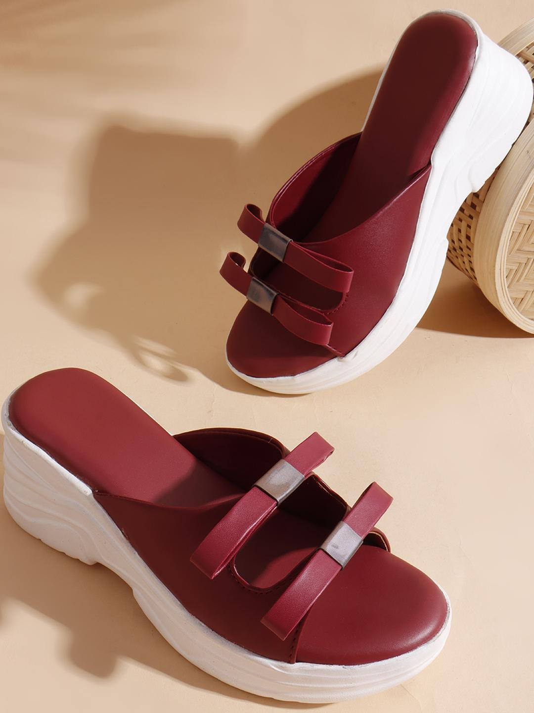 HimQuen Women Slip-On Platform Sandals with Dual Strap Detail