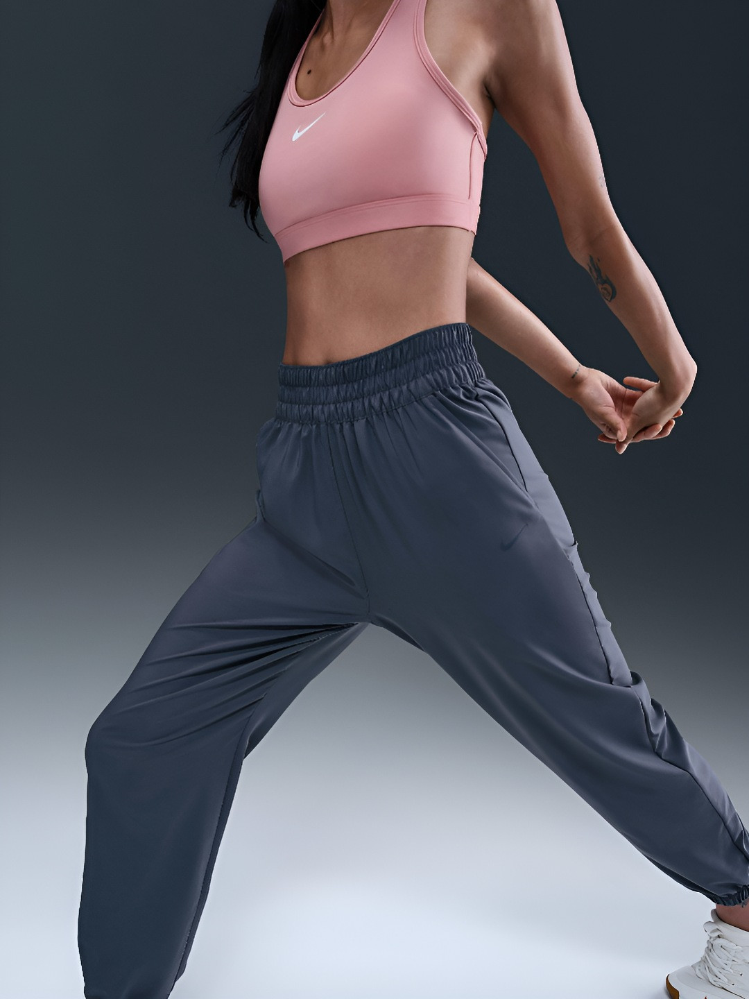 Nike One Women's Dri-FIT High-Waisted 7/8 Joggers