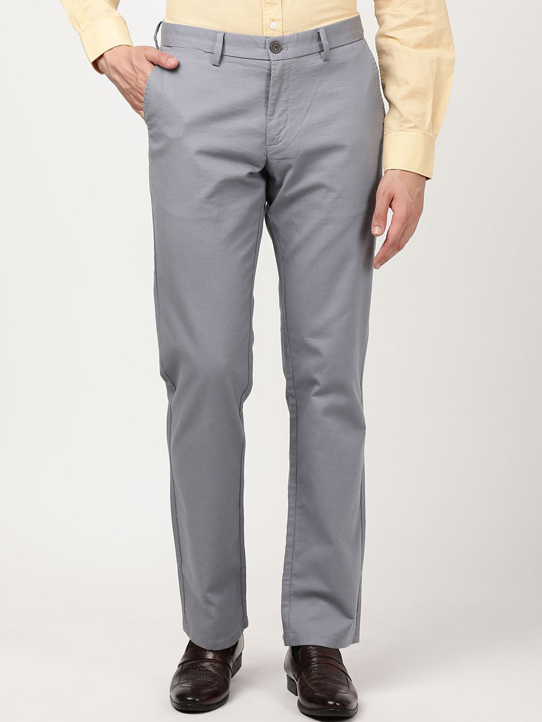 Indian Terrain Men Solid Kansas Mid-Rise Flat-Front Regular Trousers