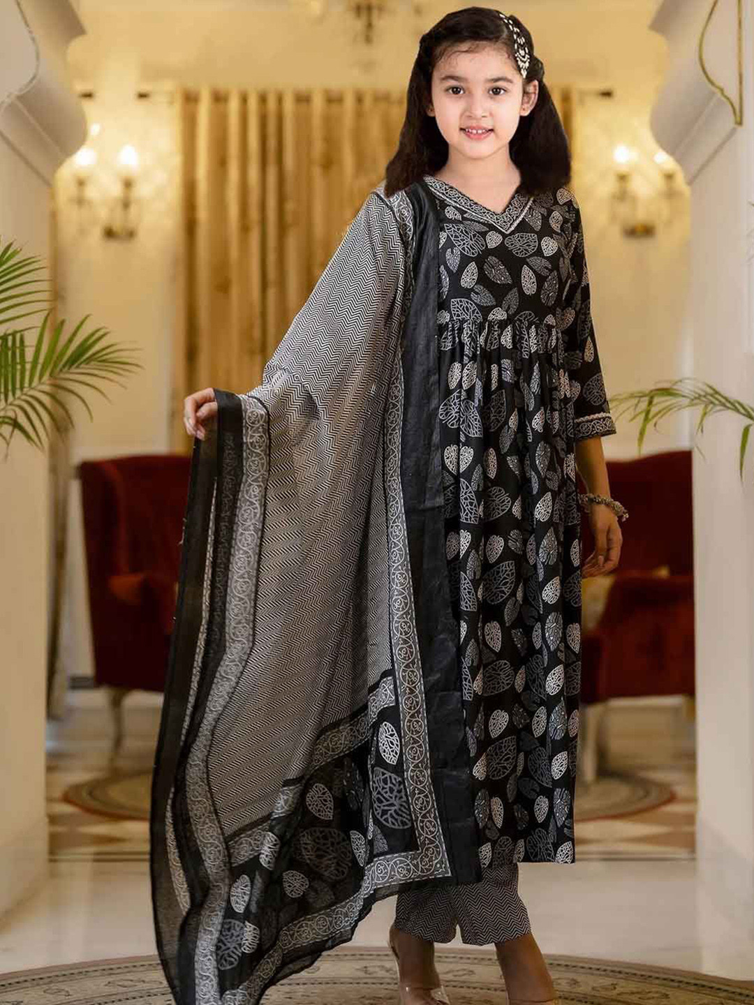 Bholukart Girls Ethnic Motifs Printed A-Line Calf Length Kurta with Pyjamas & With Dupatta