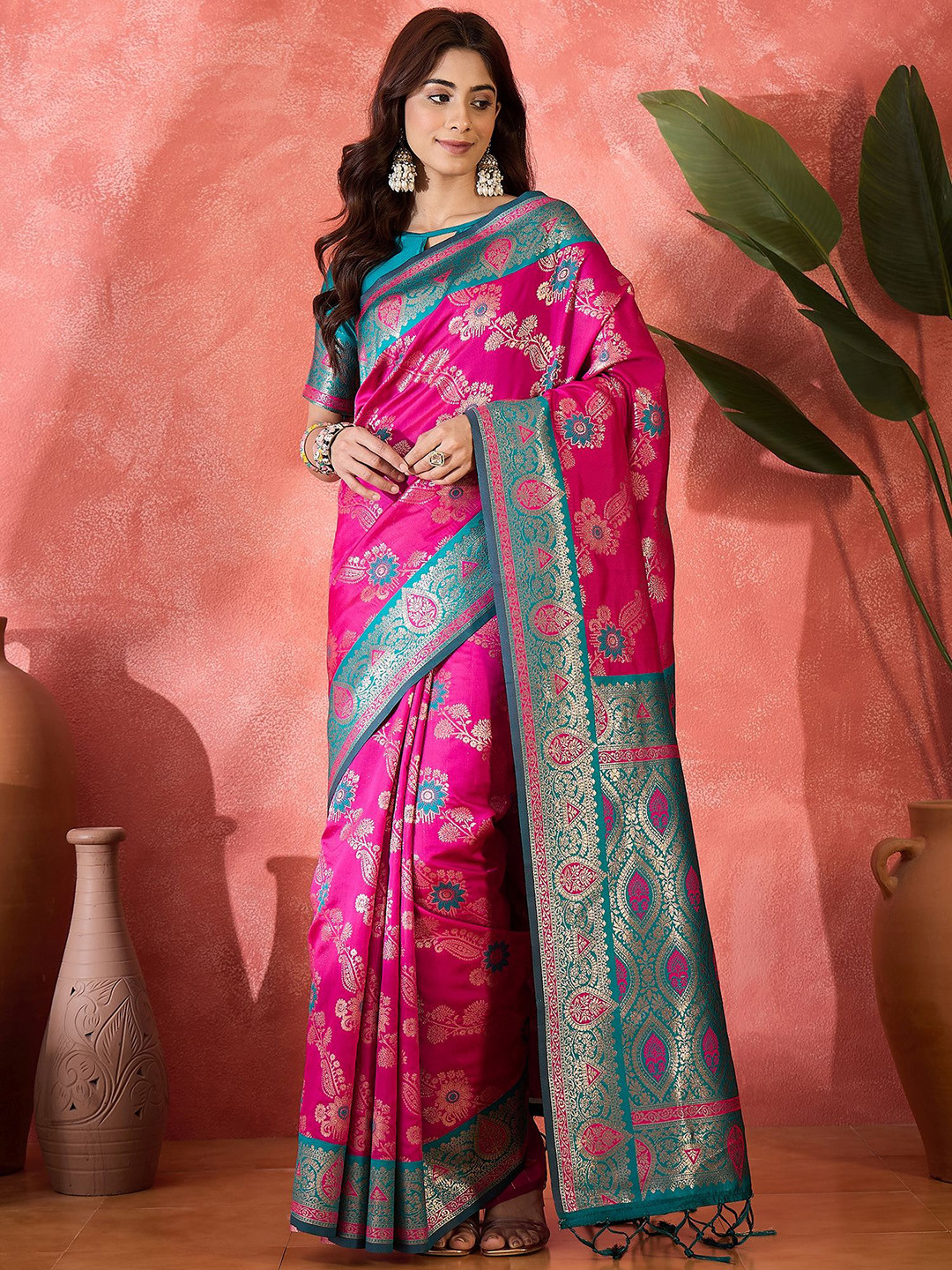KIMISHA Woven Design Zari Saree with an unstitched blouse piece
