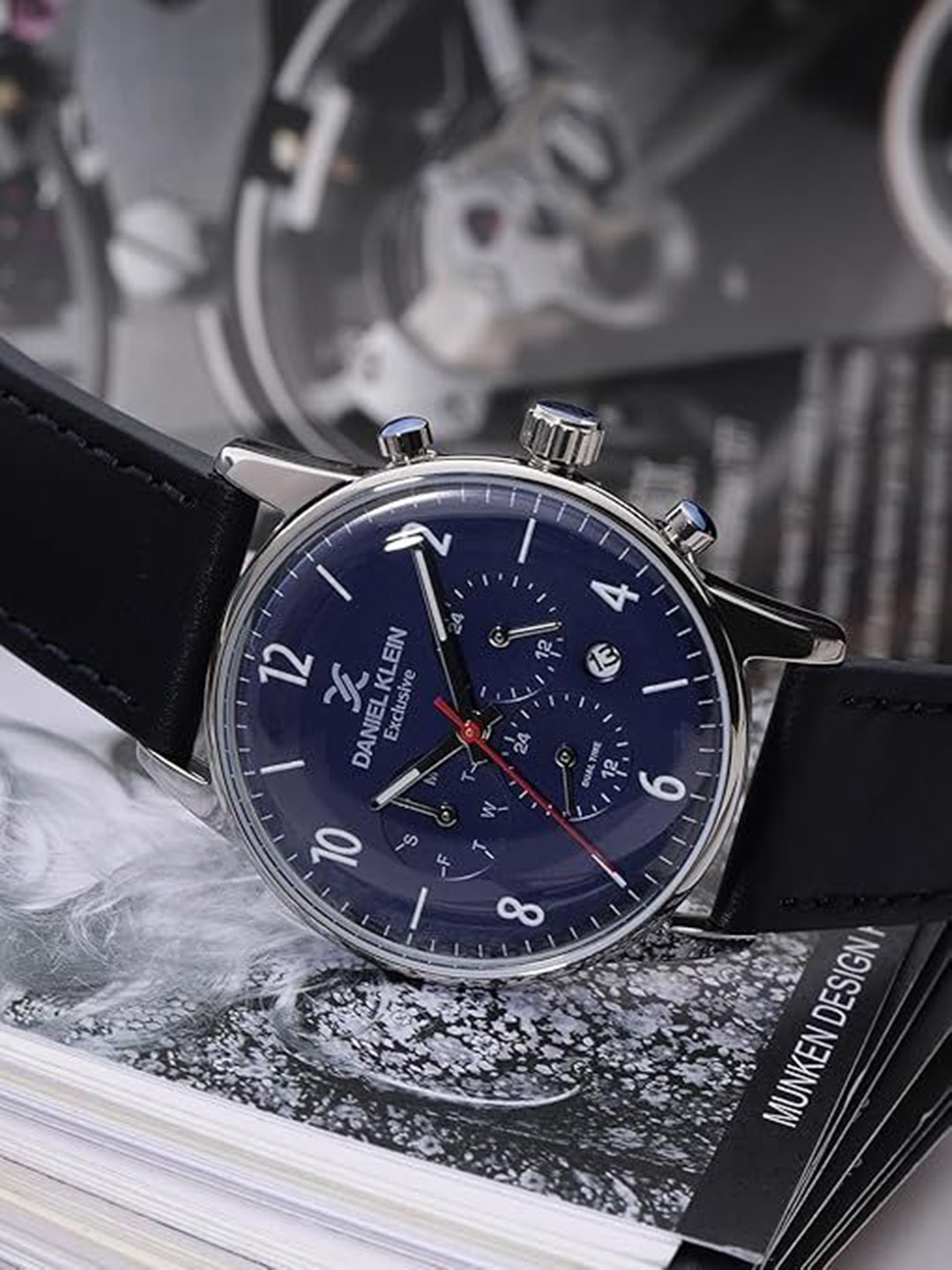 Daniel Klein Exclusive Men Leather Analogue Watch DKX.11832-3