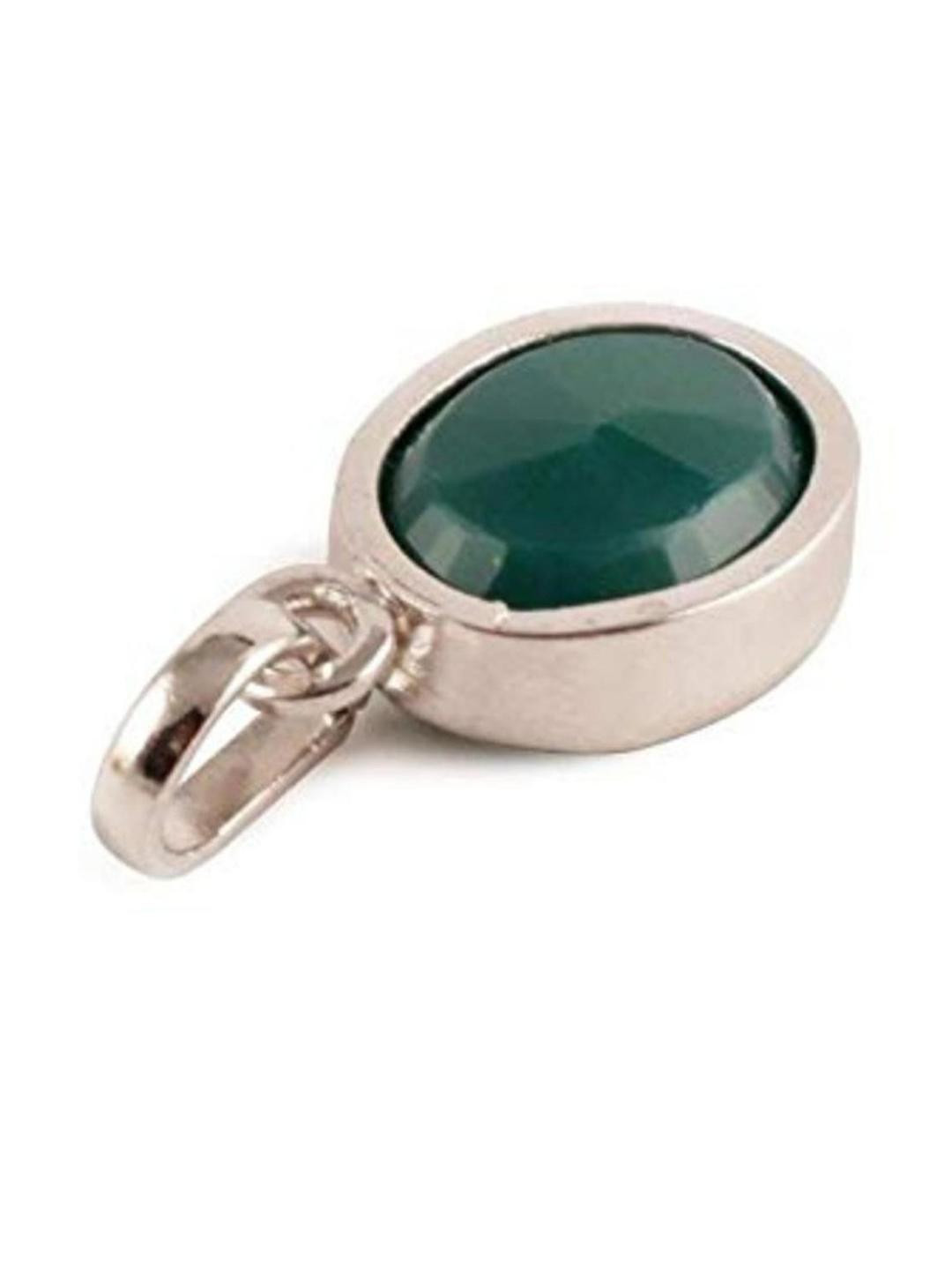 AURRA STORES Green Silver-Plated Oval Pendants