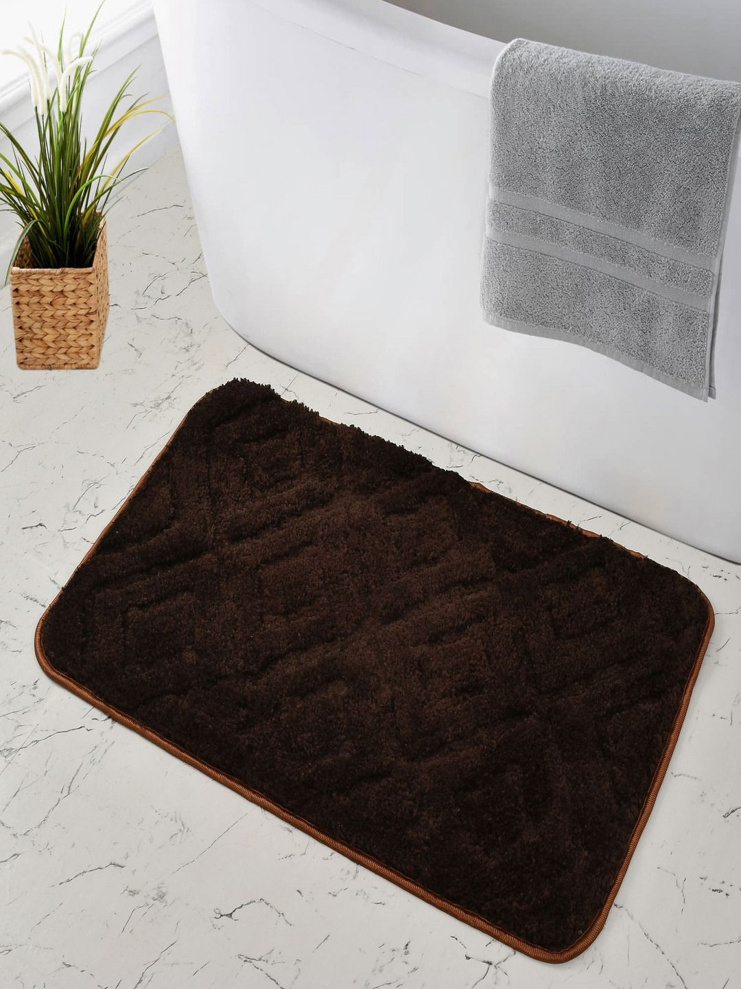 MAA HOME CONCEPT Brown Textured 110 GSM Microfiber Anti-Skid Bath Mat