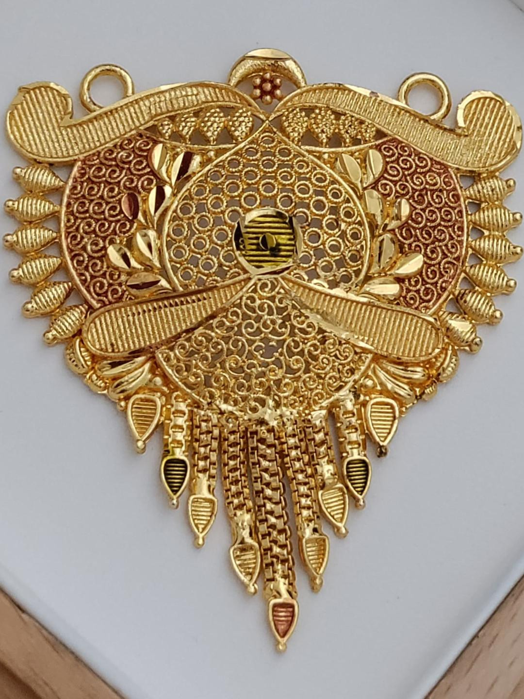 niva fashion Gold-Plated Floral Mangalsutra Pendants