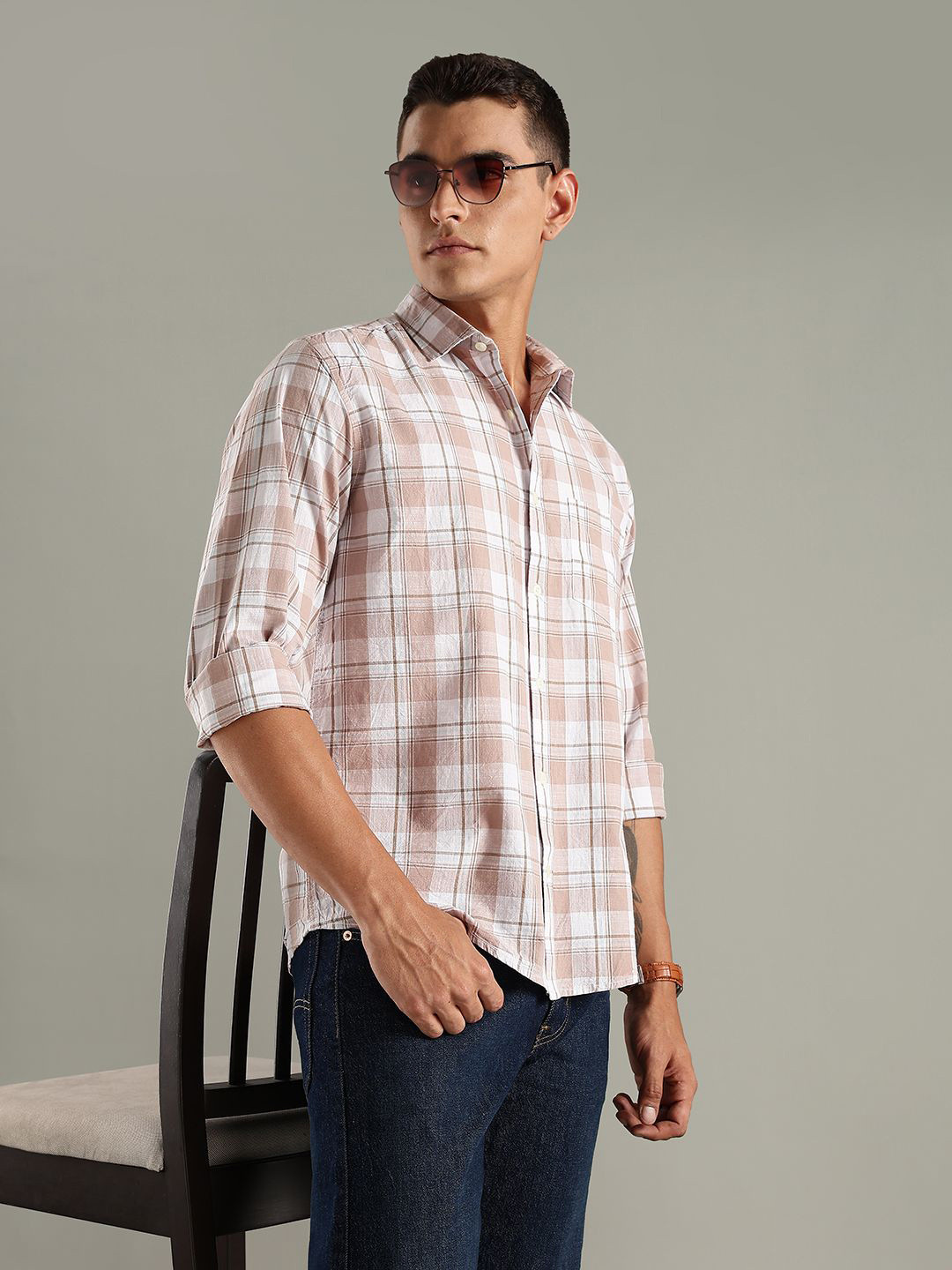 Guns & Sons Checked Spread Collar Slim Fit Long Sleeves Cotton Casual Shirt