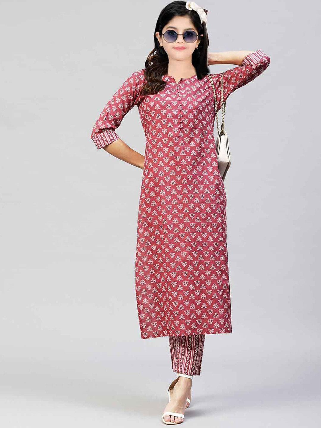 Bholukart Girls Floral Printed Regular Kurta with Pyjamas