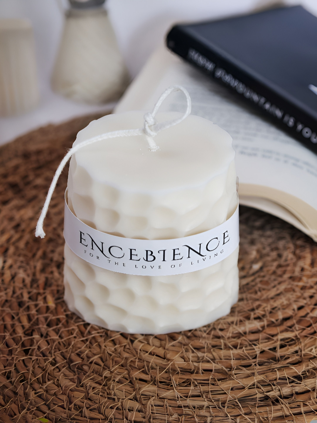 ENCEBIENCE Off White Cobblestone Marble Pillar Aesthetic Candle - French Lavender