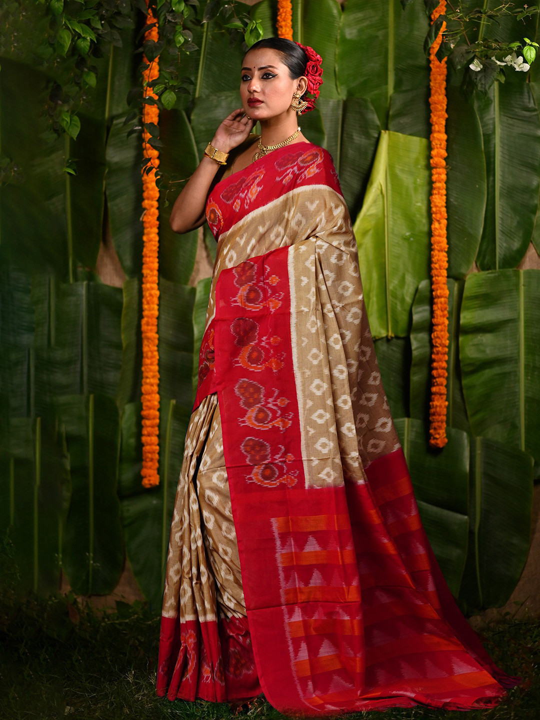 Unnati Silks Geometric Woven Design Silk Cotton Ikat Pochampally Saree